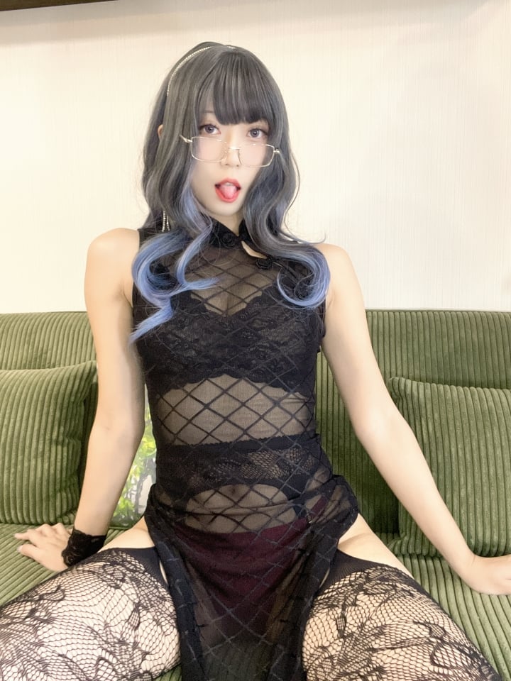 Moneyレン レン — グリッド旗袍