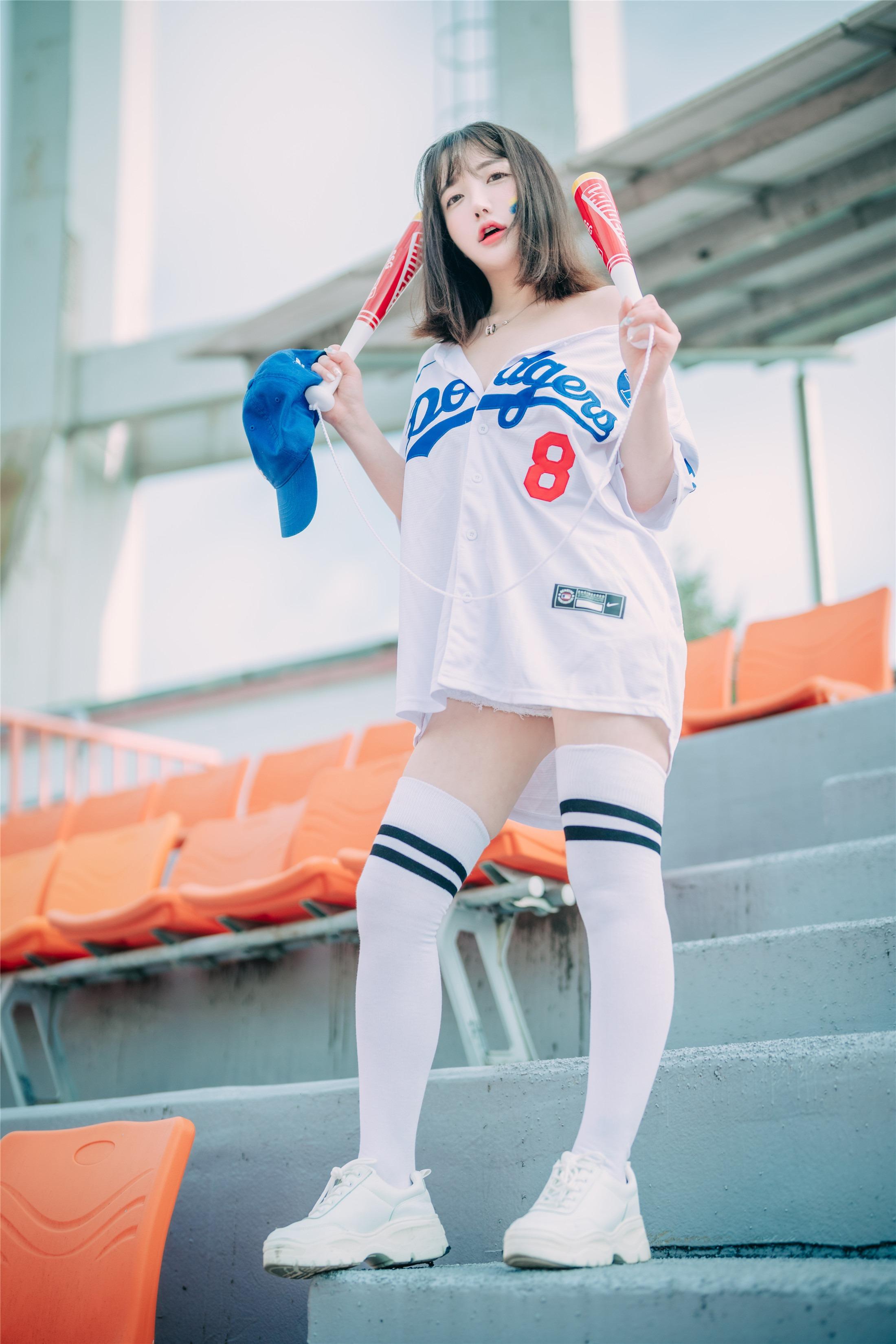 DJAWA] Son Ye-Eun - Cheer Up in the Summer 126P