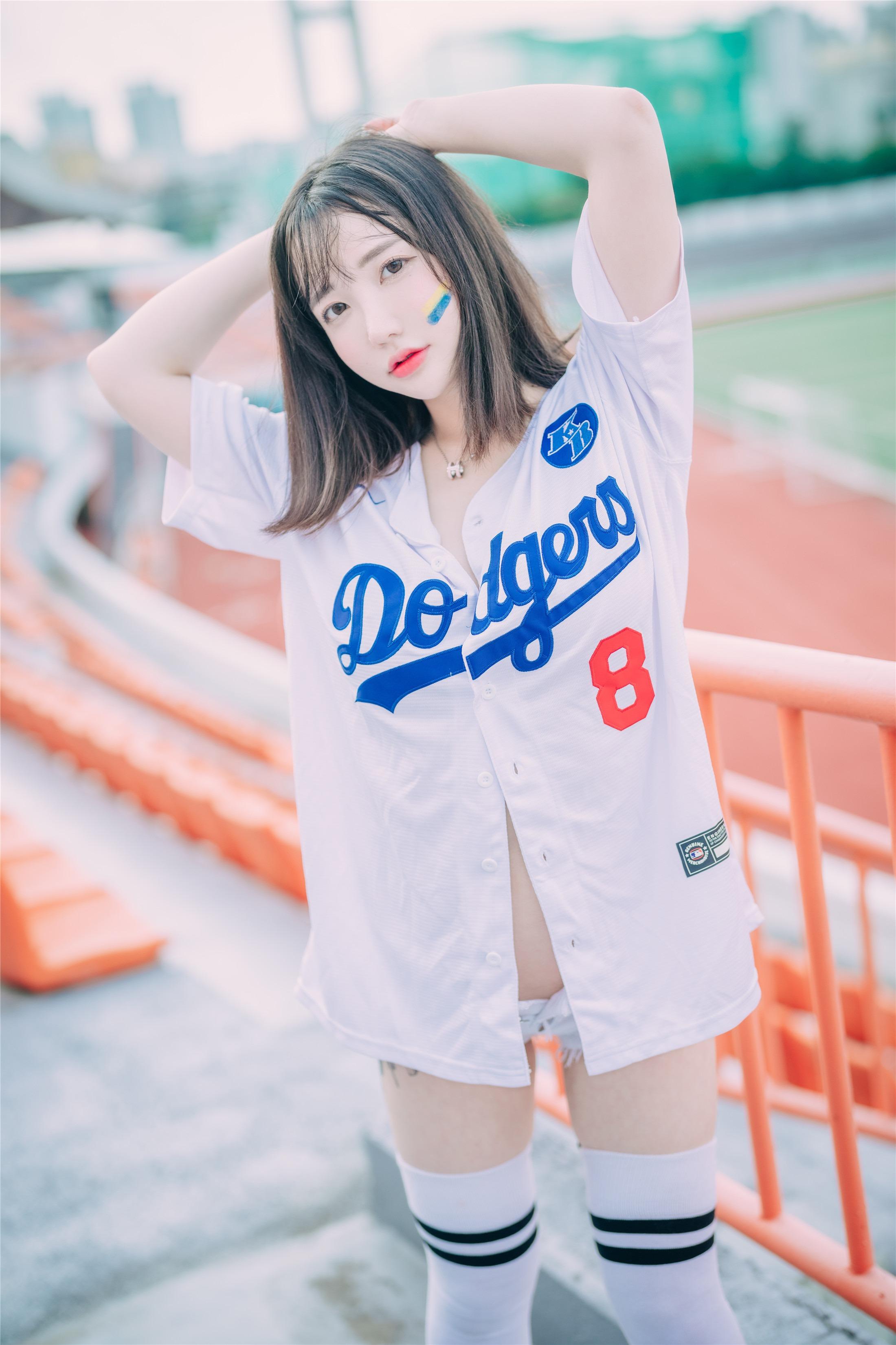 DJAWA] Son Ye-Eun - Cheer Up in the Summer 126P