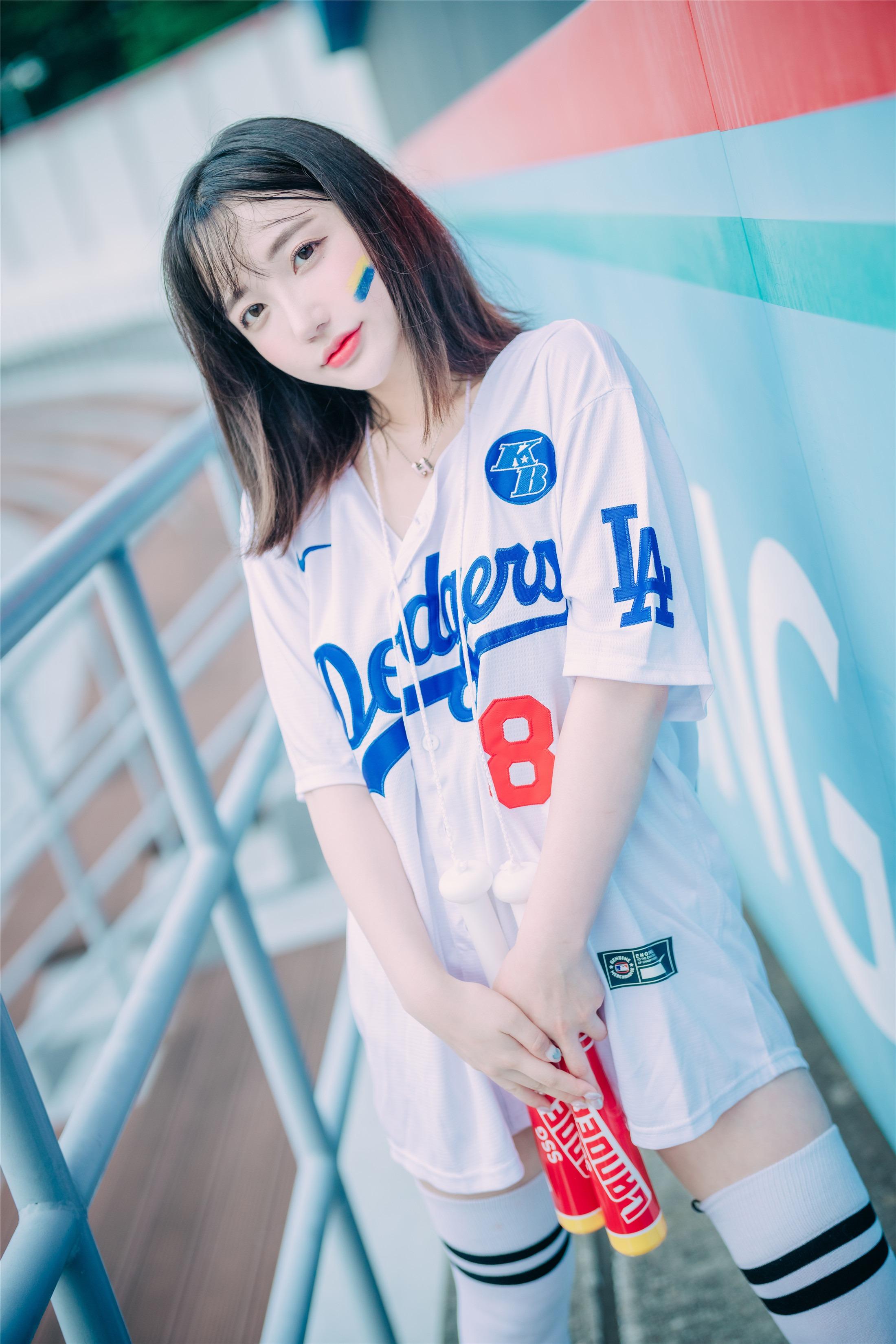 DJAWA] Son Ye-Eun - Cheer Up in the Summer 126P
