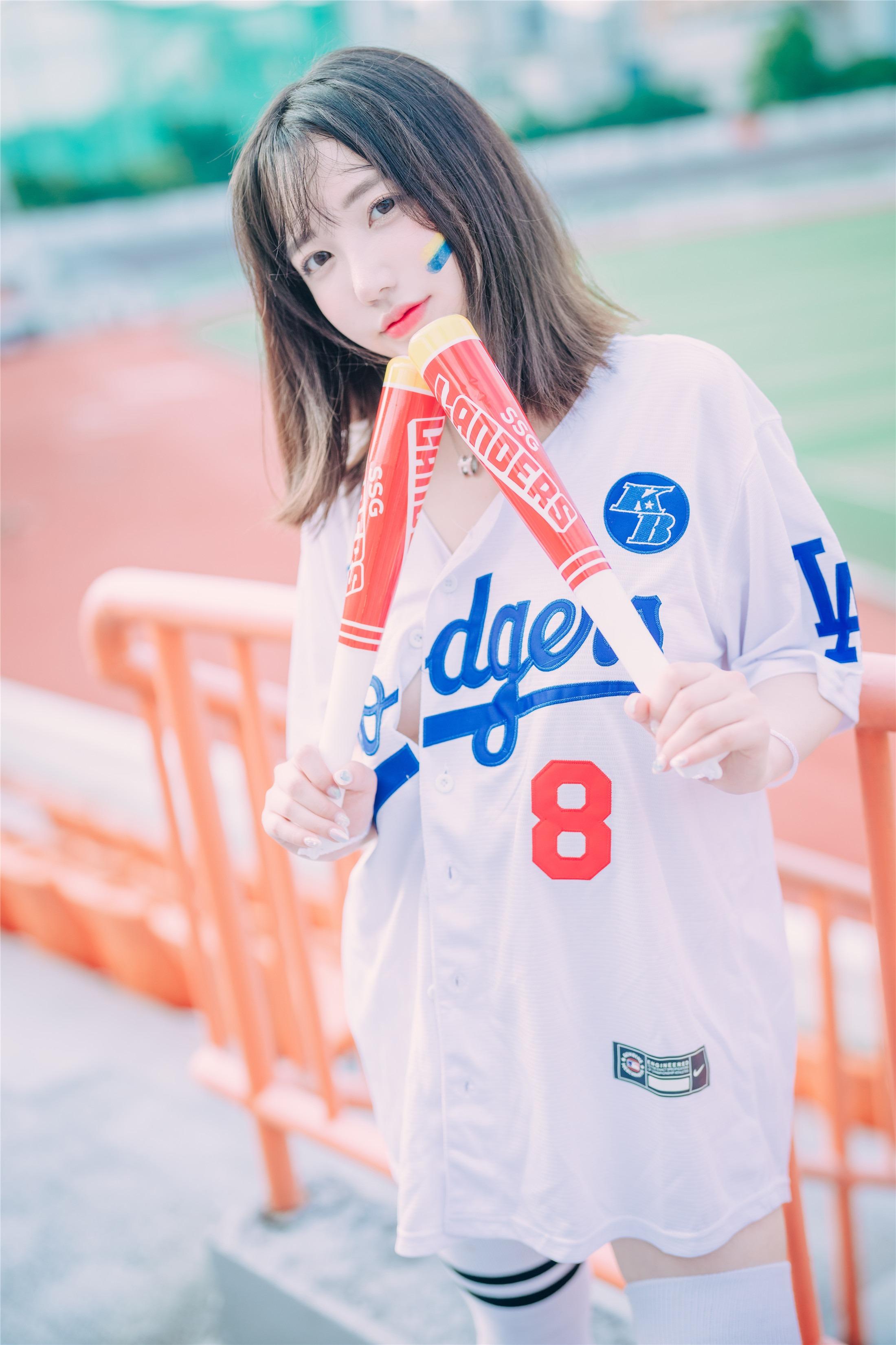 DJAWA] Son Ye-Eun - Cheer Up in the Summer 126P