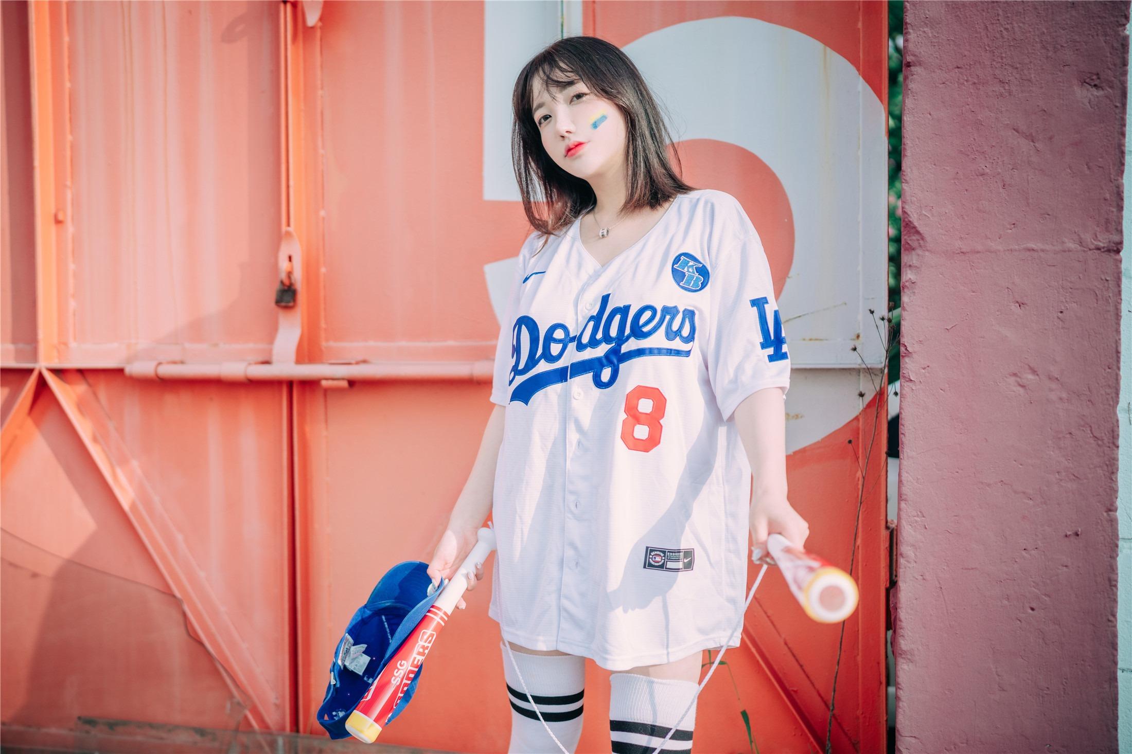 DJAWA] Son Ye-Eun - Cheer Up in the Summer 126P