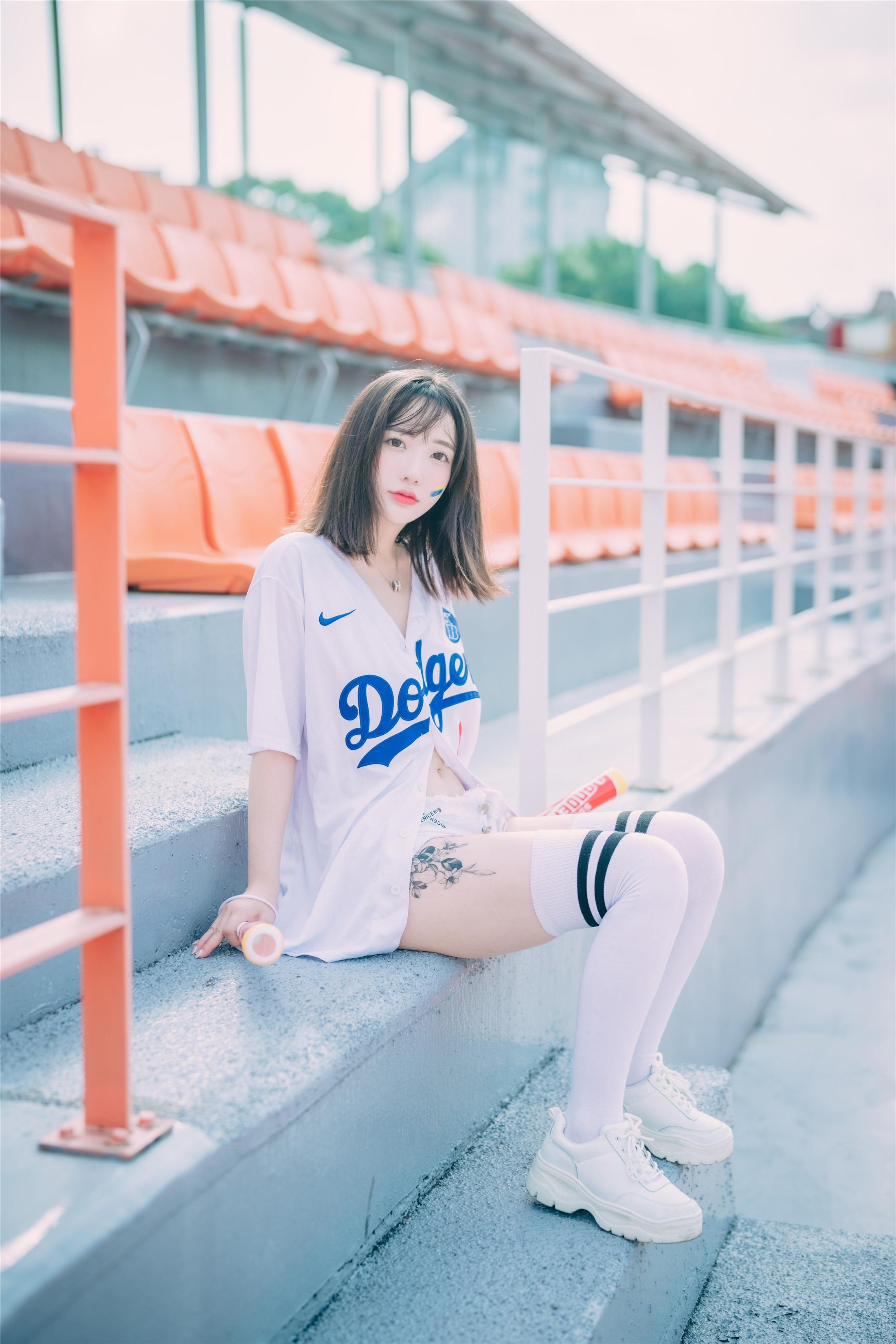 DJAWA] Son Ye-Eun - Cheer Up in the Summer 126P