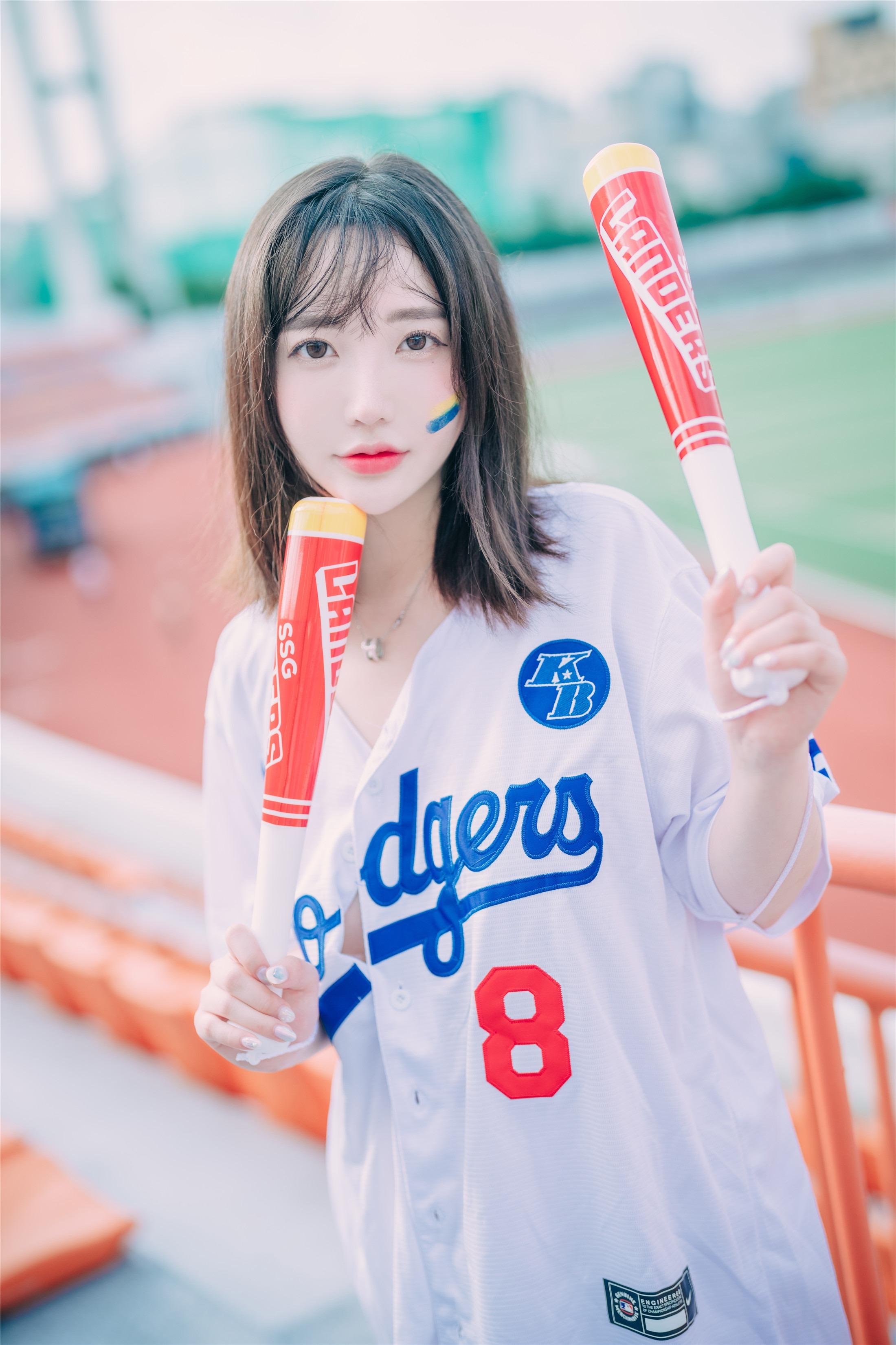 DJAWA] Son Ye-Eun - Cheer Up in the Summer 126P