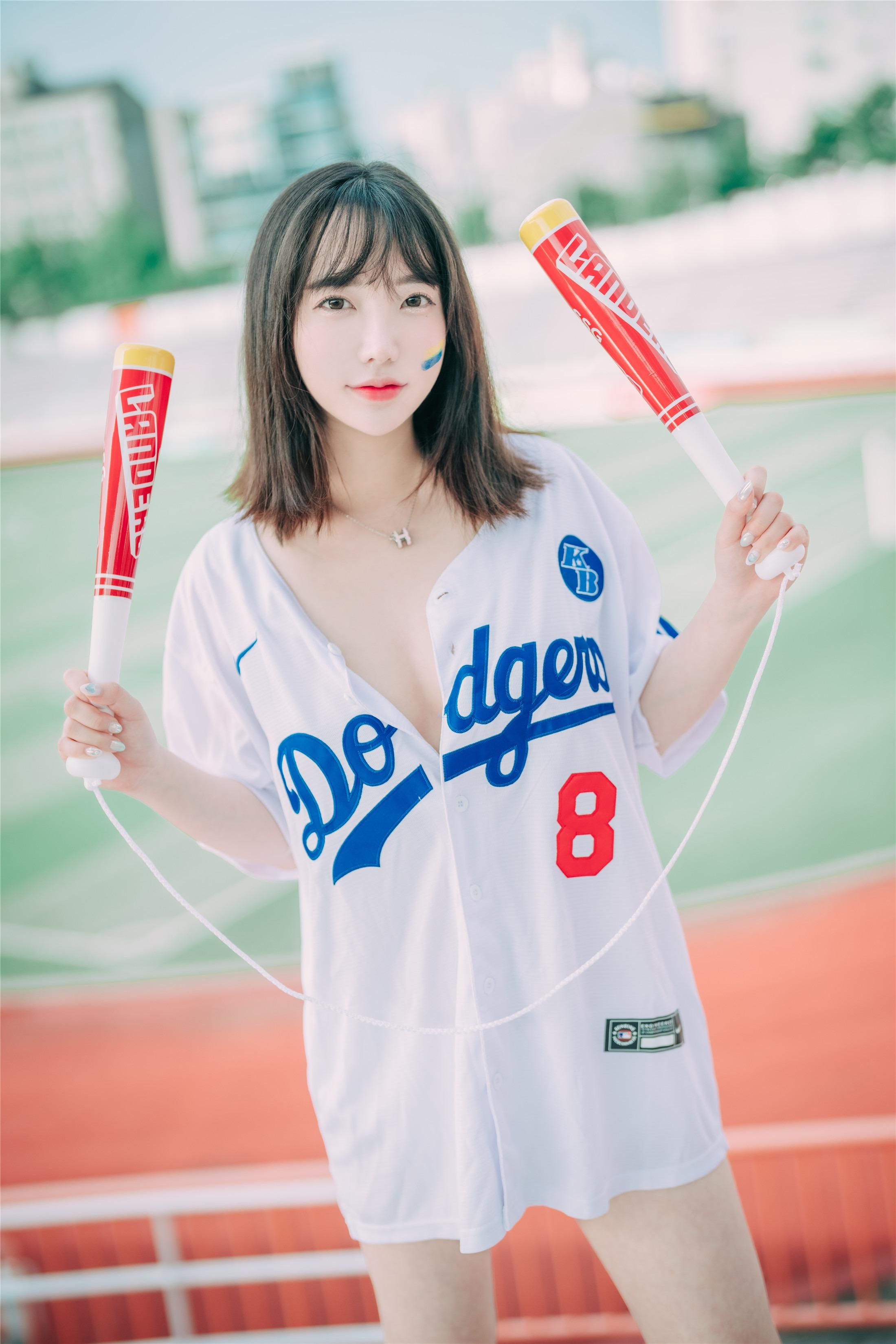 DJAWA] Son Ye-Eun - Cheer Up in the Summer 126P