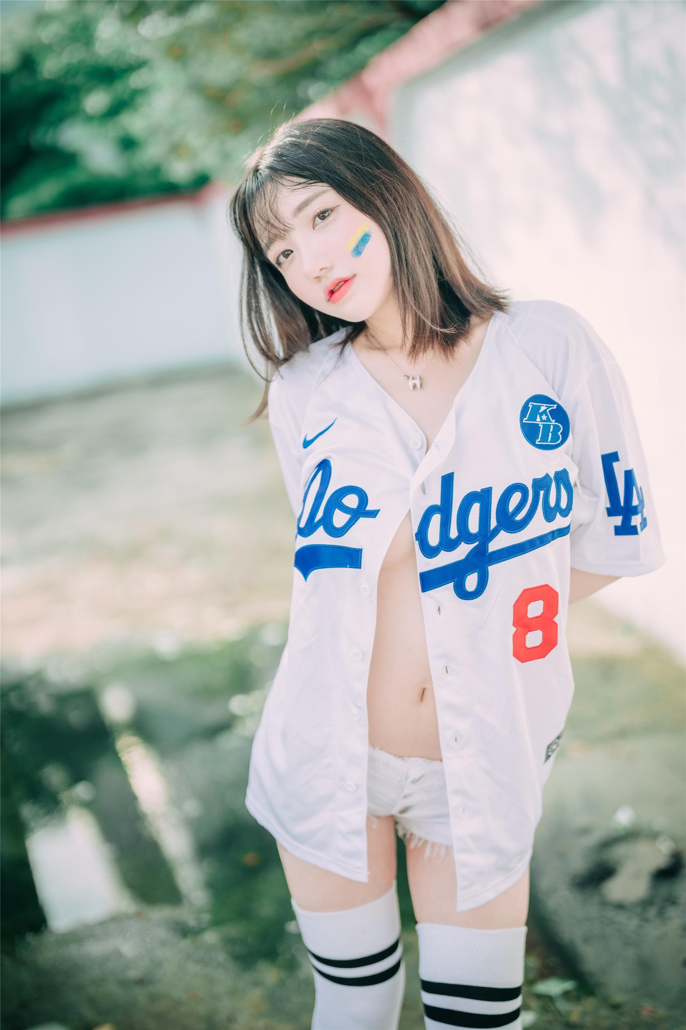 DJAWA] Son Ye-Eun - Cheer Up in the Summer 126P