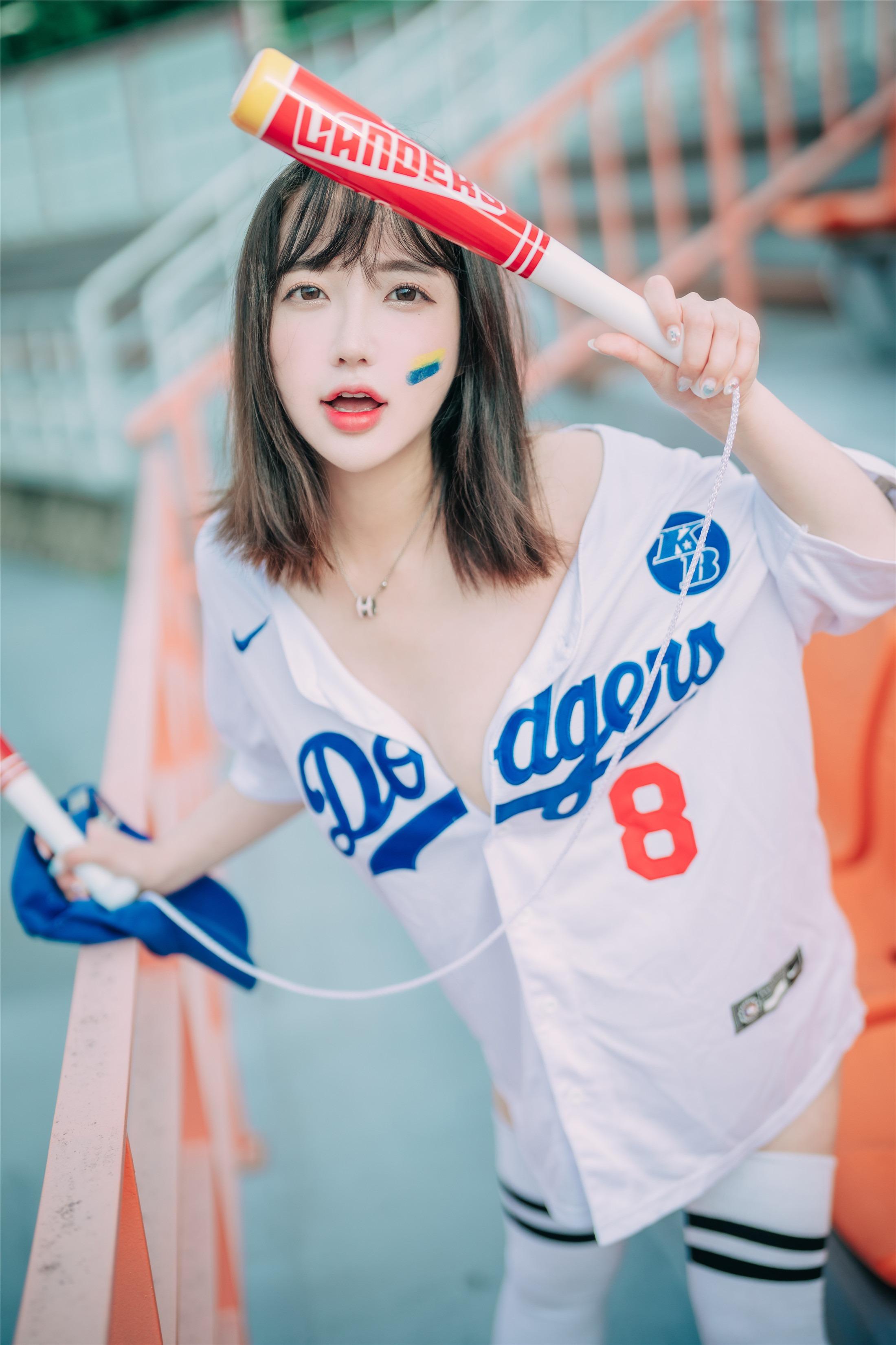 DJAWA] Son Ye-Eun - Cheer Up in the Summer 126P