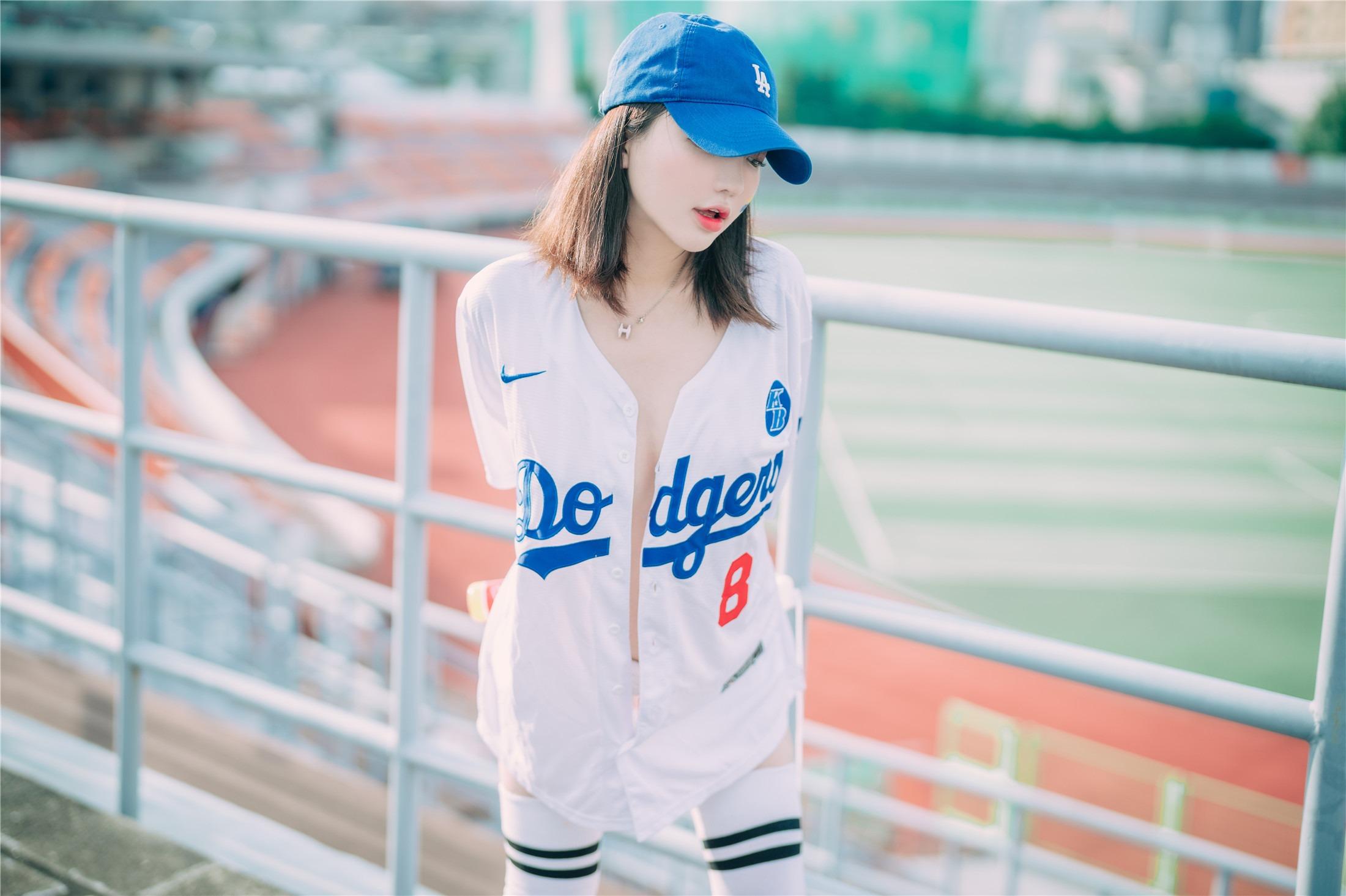 DJAWA] Son Ye-Eun - Cheer Up in the Summer 126P