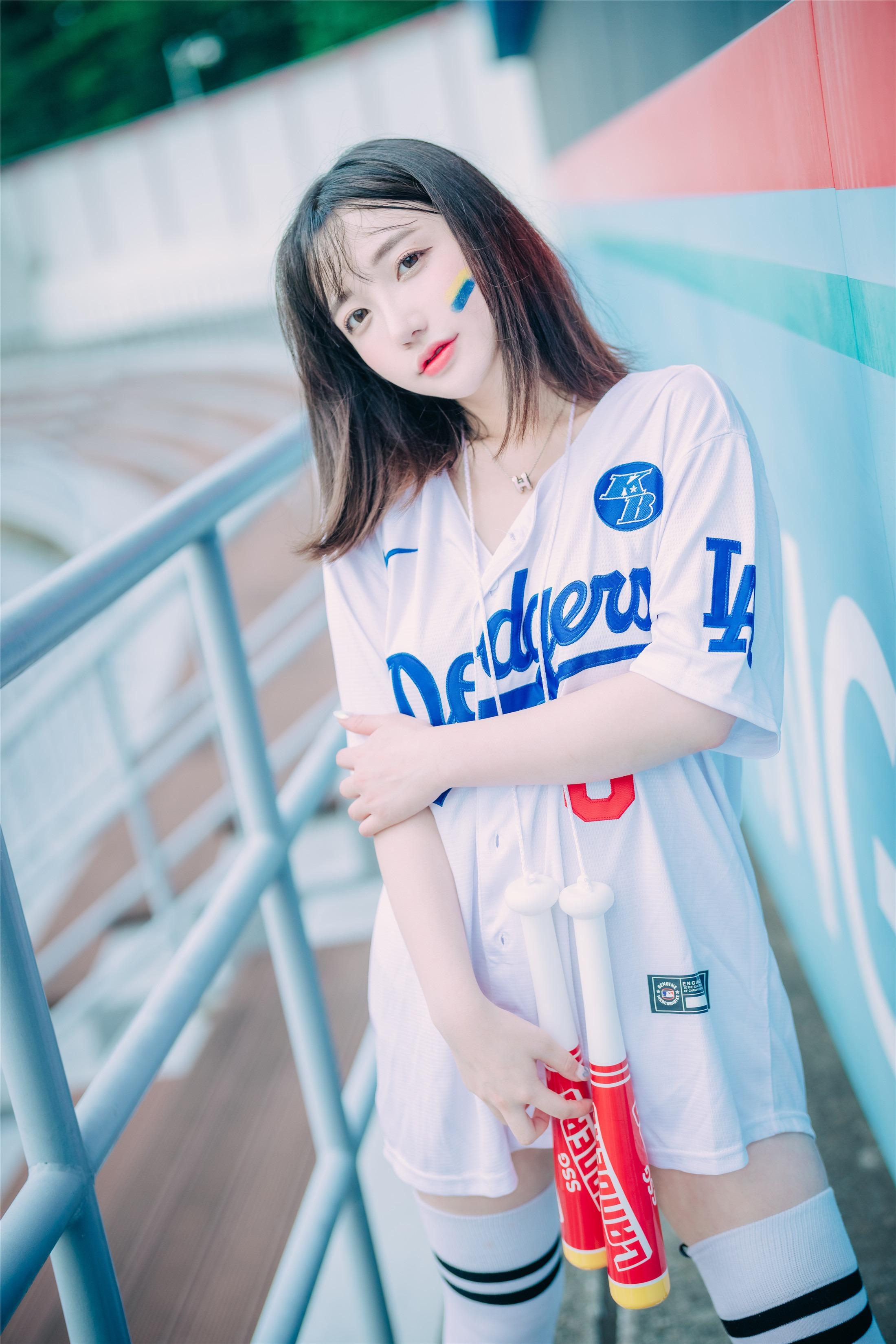 DJAWA] Son Ye-Eun - Cheer Up in the Summer 126P