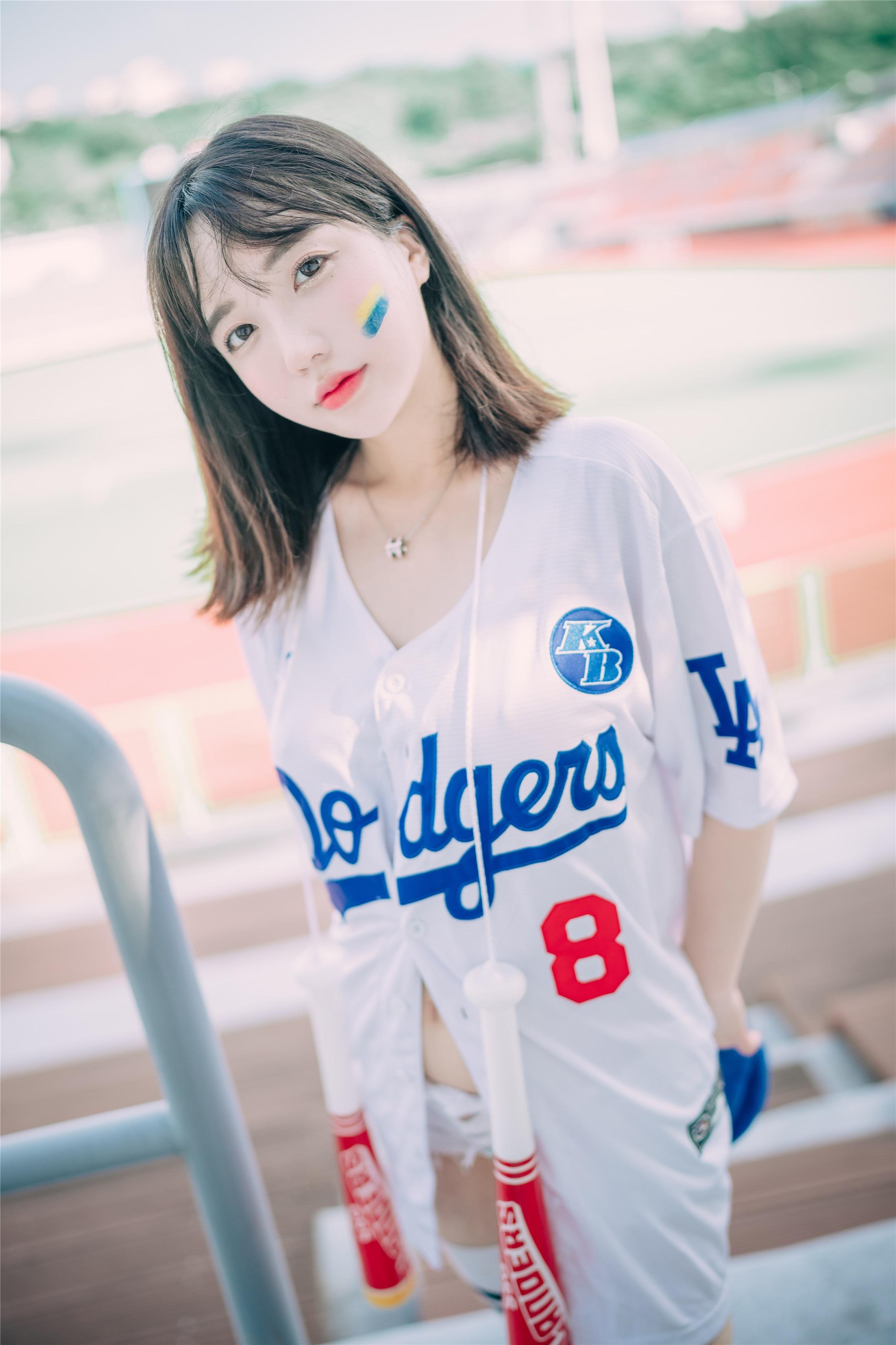 DJAWA] Son Ye-Eun - Cheer Up in the Summer 126P