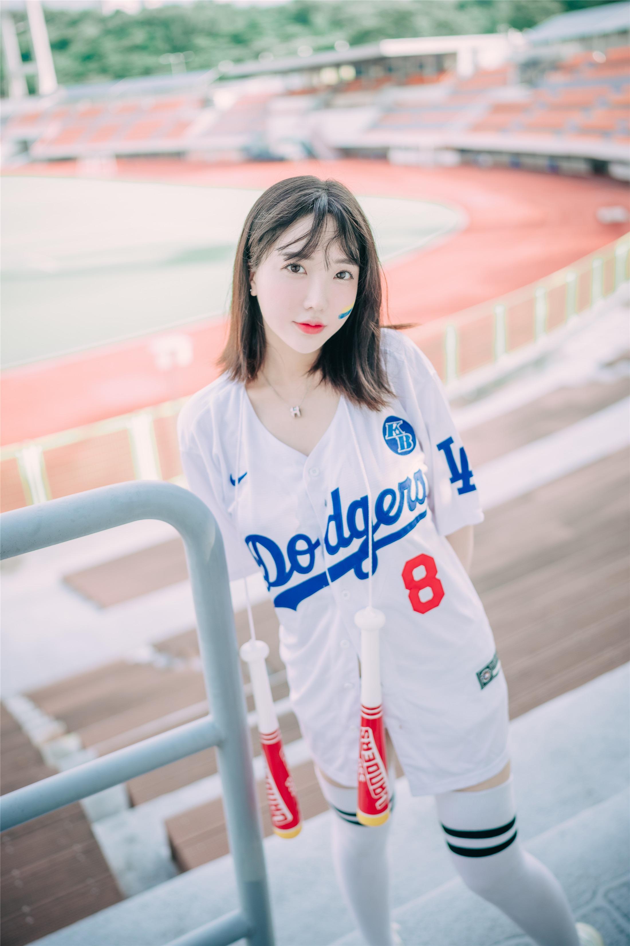 DJAWA] Son Ye-Eun - Cheer Up in the Summer 126P