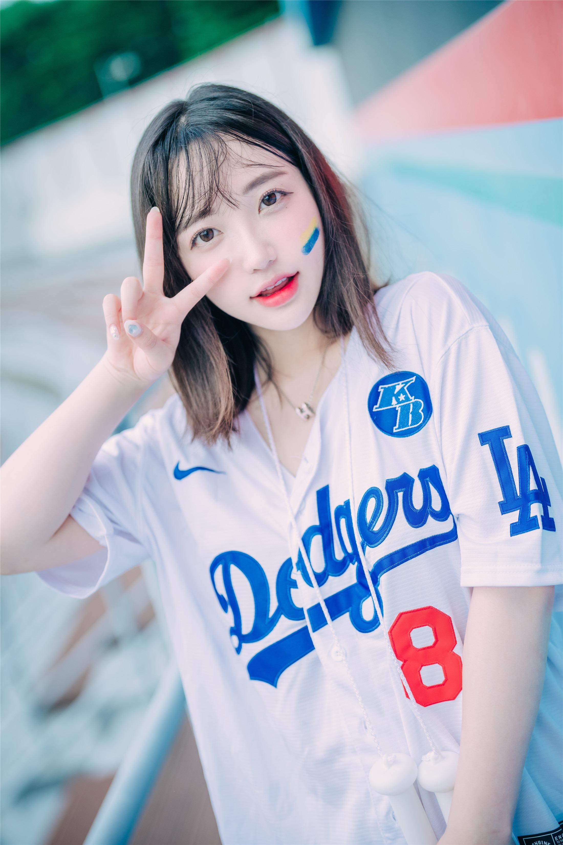 DJAWA] Son Ye-Eun - Cheer Up in the Summer 126P
