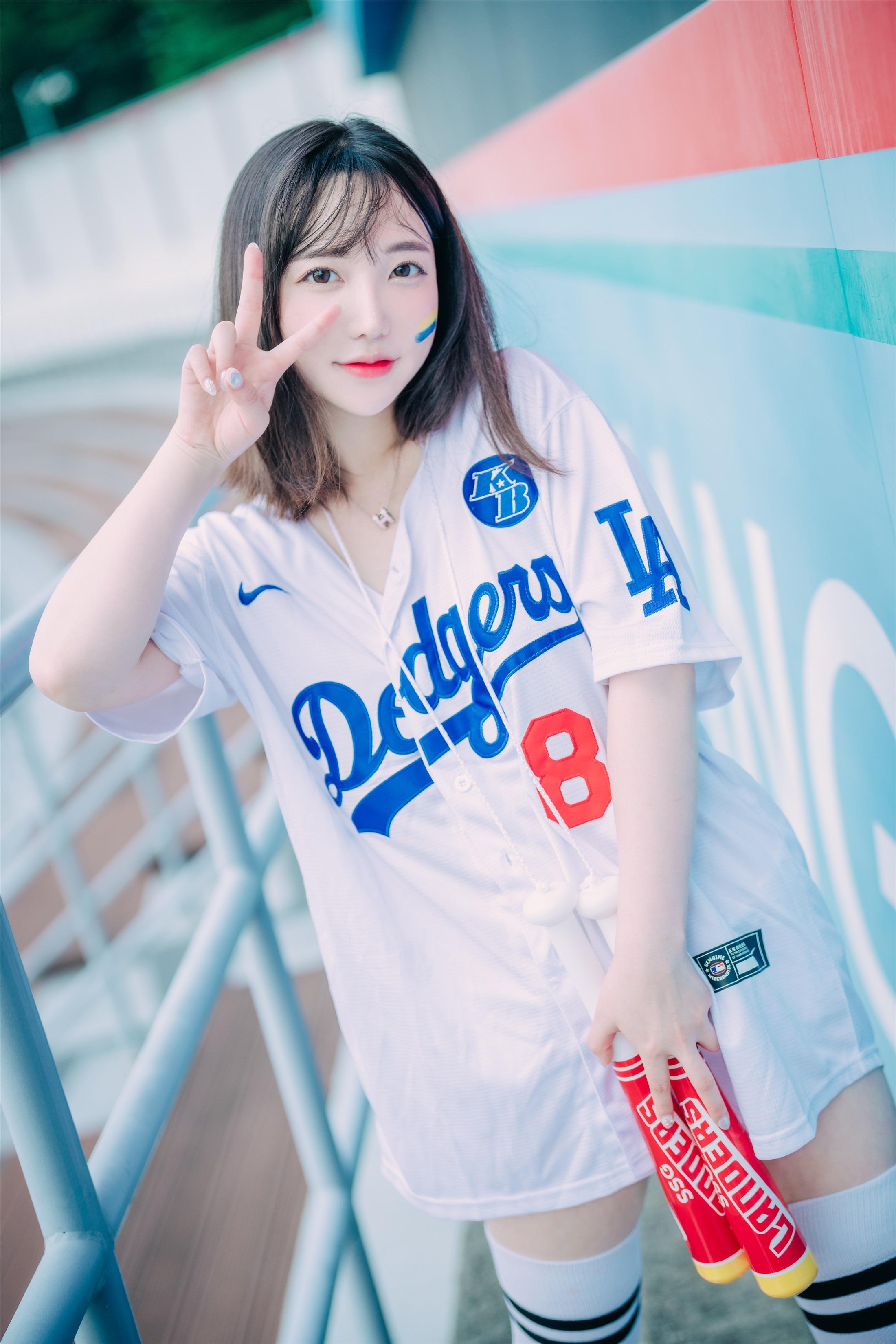 DJAWA] Son Ye-Eun - Cheer Up in the Summer 126P