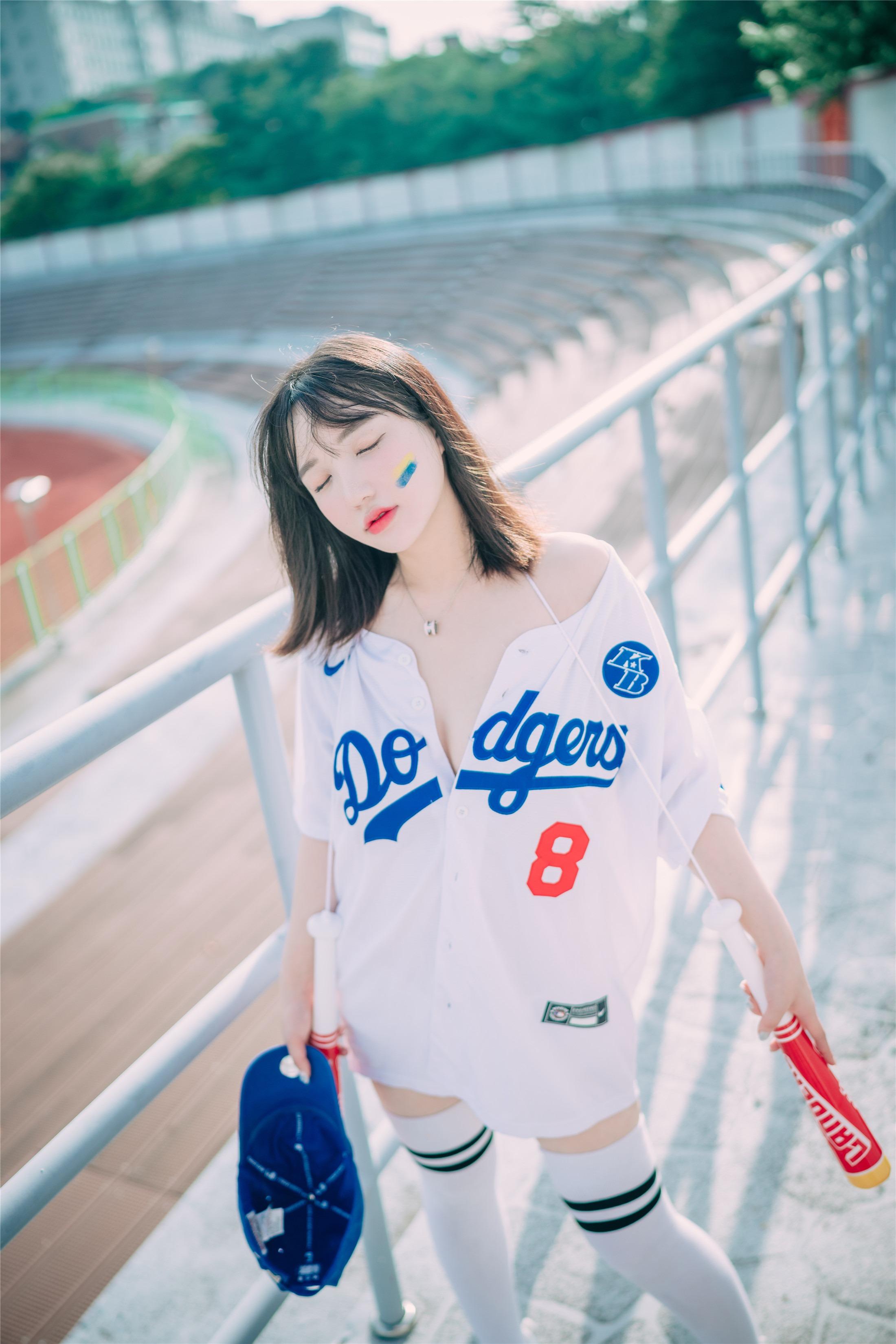 DJAWA] Son Ye-Eun - Cheer Up in the Summer 126P