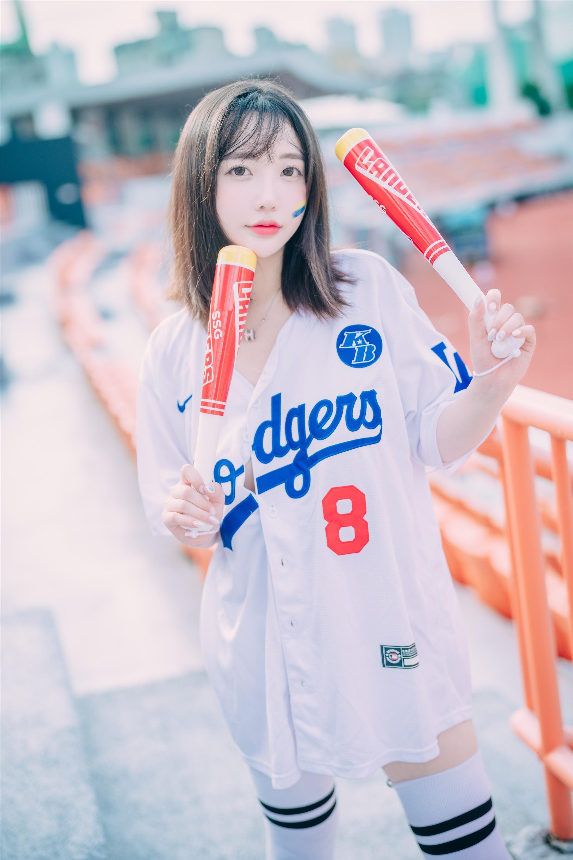 DJAWA] Son Ye-Eun - Cheer Up in the Summer 126P
