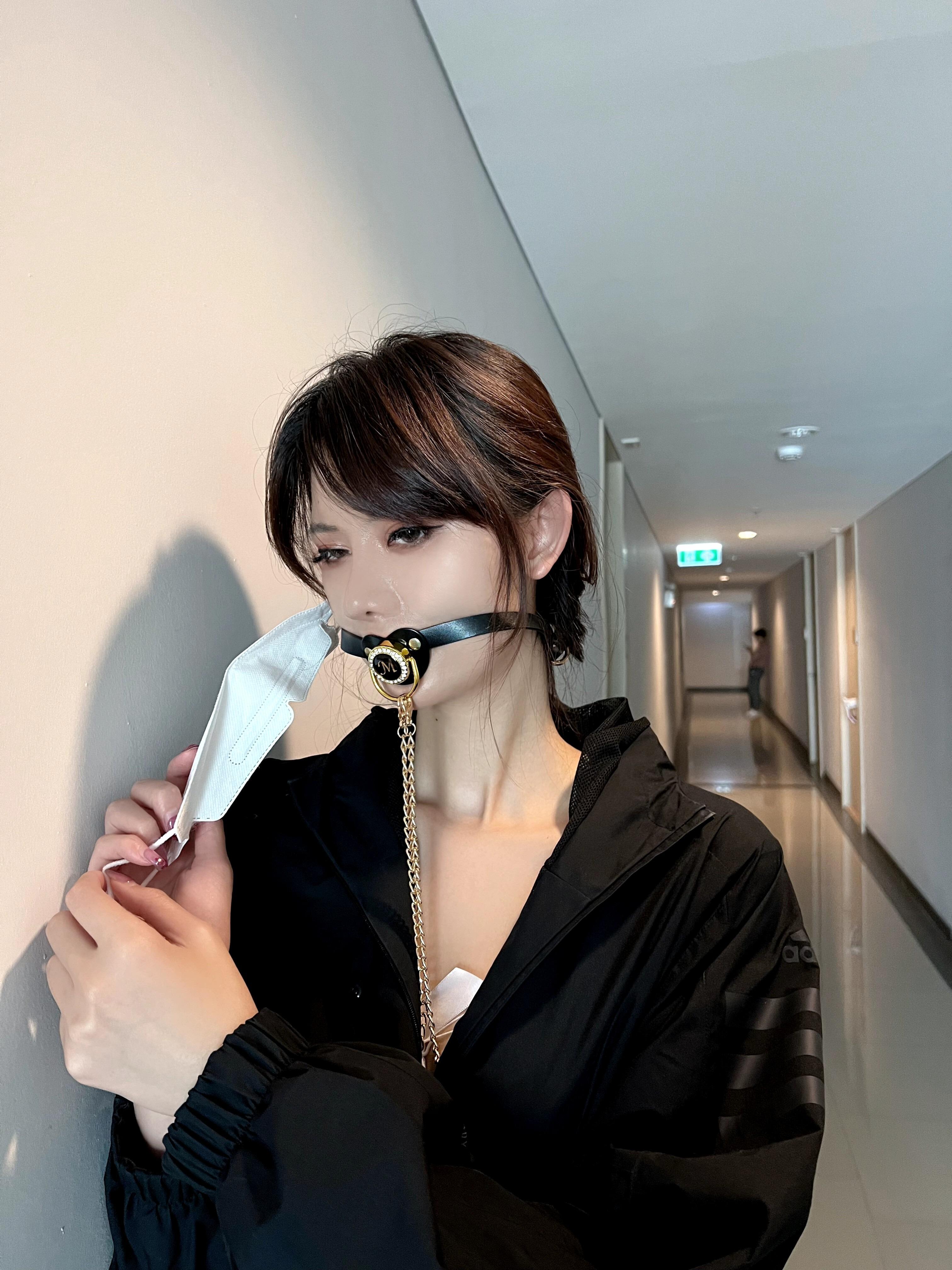 就是阿朱啊 – 海底捞+连体白丝露出 66P