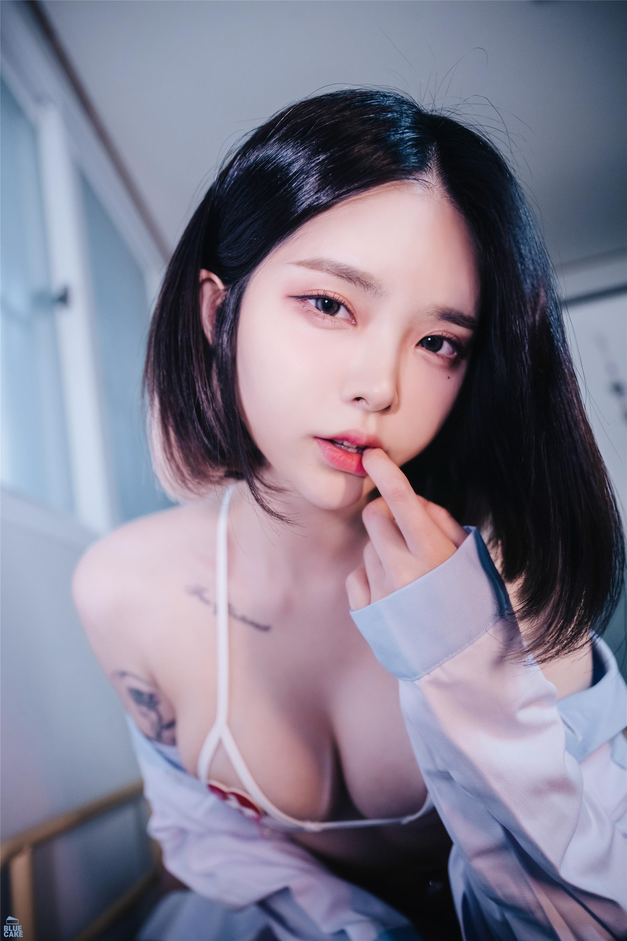블루케이크] 히카리 Vol.04 배드 닥터 서큐버스 RED+ 146P