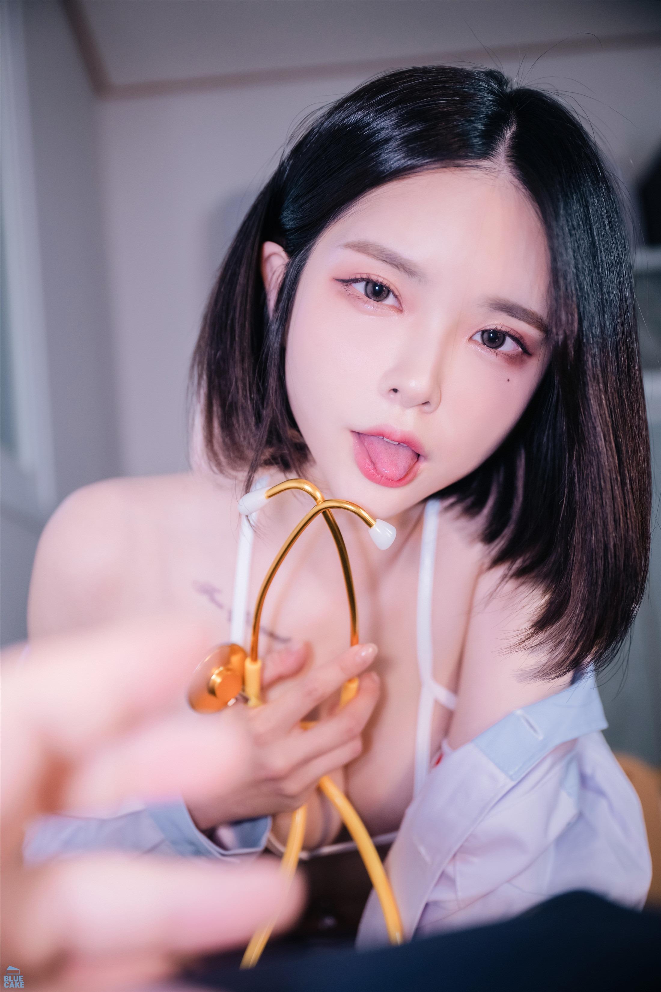 블루케이크] 히카리 Vol.04 배드 닥터 서큐버스 RED+ 146P