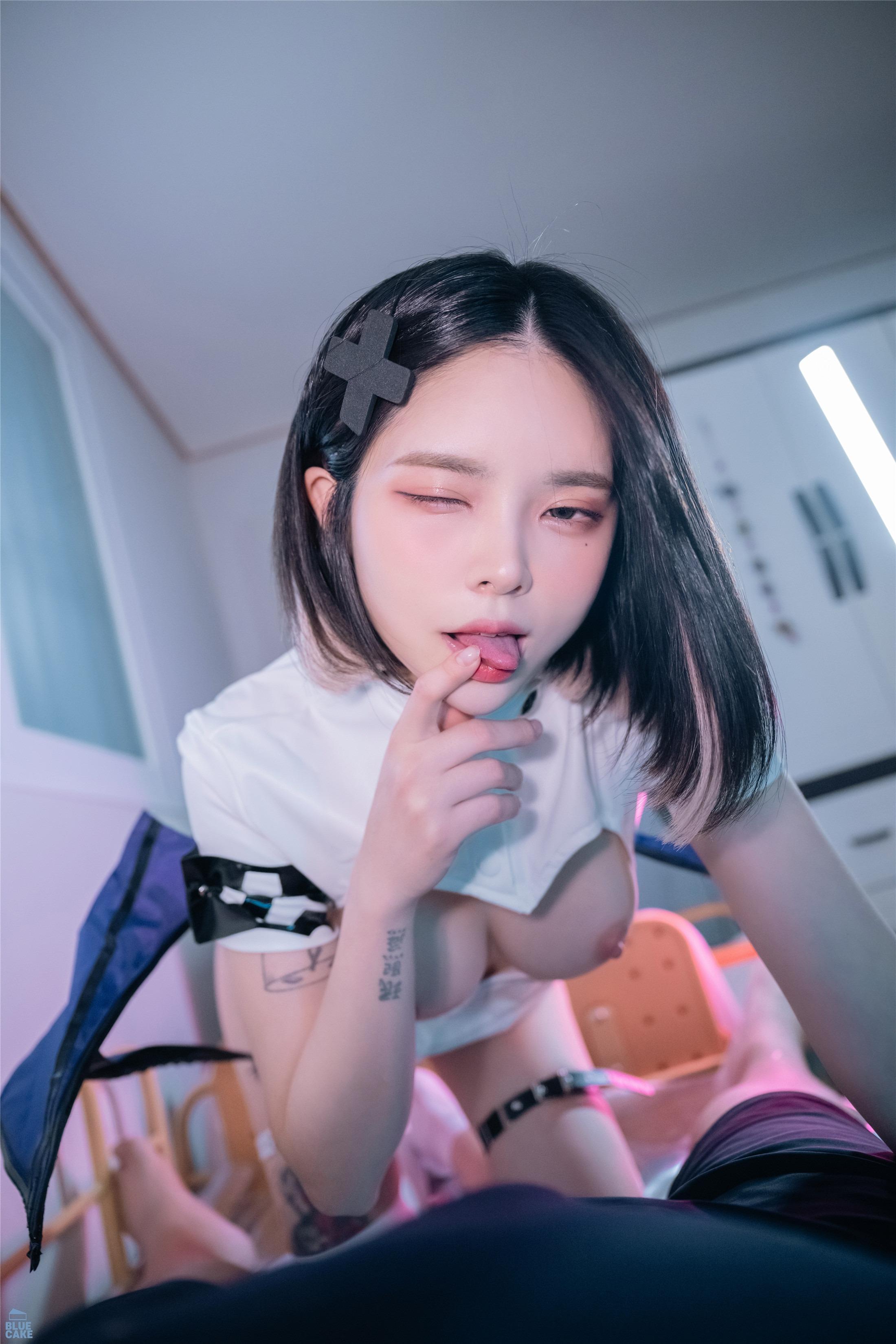 블루케이크] 히카리 Vol.04 배드 닥터 서큐버스 RED+ 146P