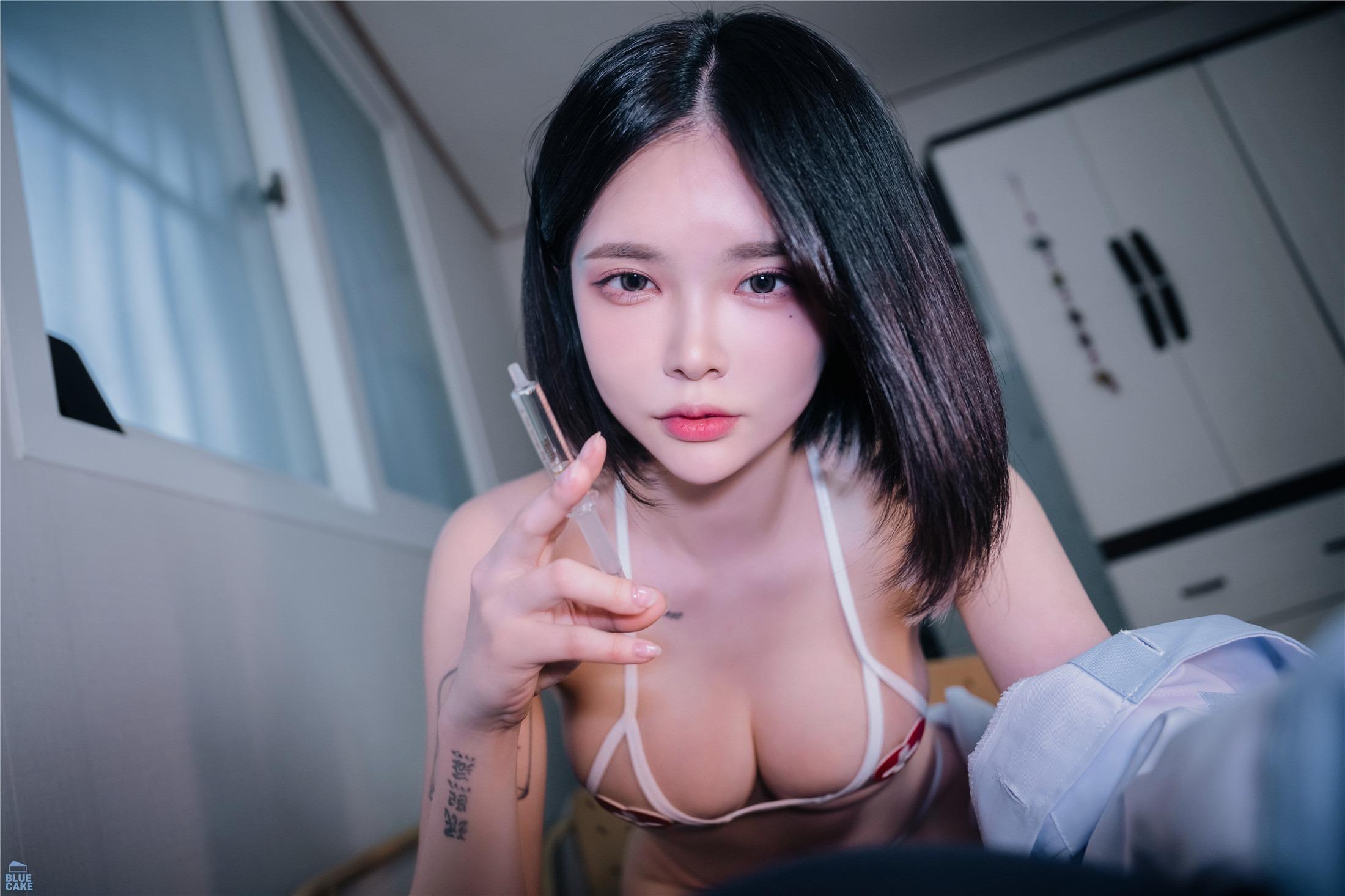 블루케이크] 히카리 Vol.04 배드 닥터 서큐버스 RED+ 146P