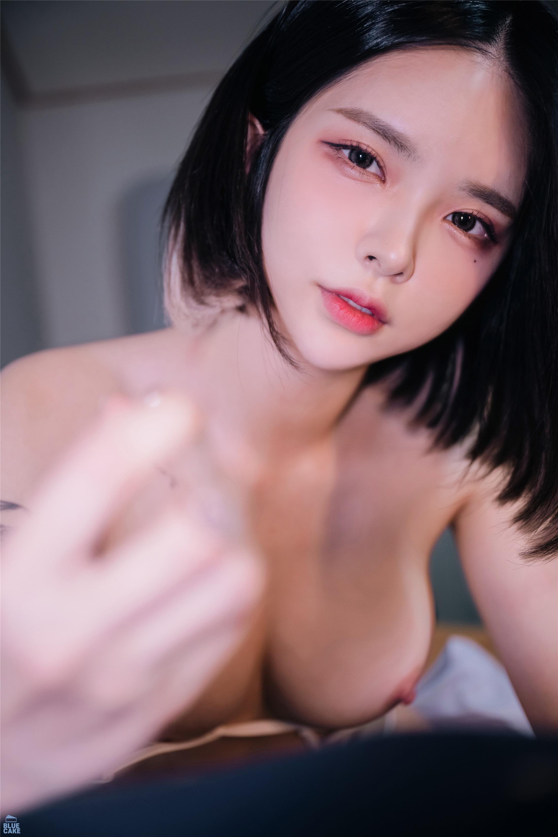 블루케이크] 히카리 Vol.04 배드 닥터 서큐버스 RED+ 146P