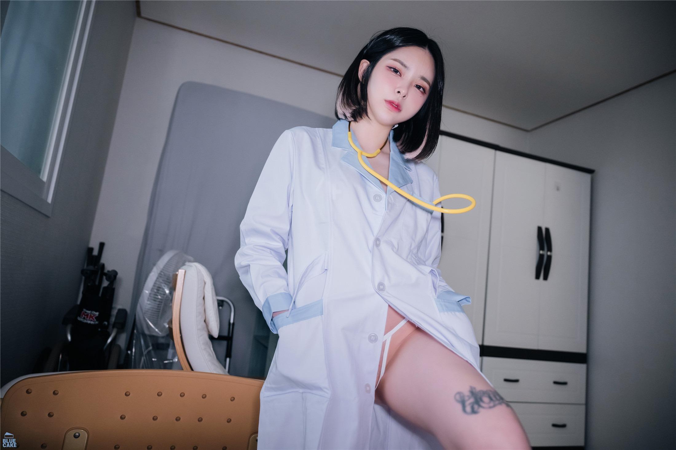 블루케이크] 히카리 Vol.04 배드 닥터 서큐버스 RED+ 146P
