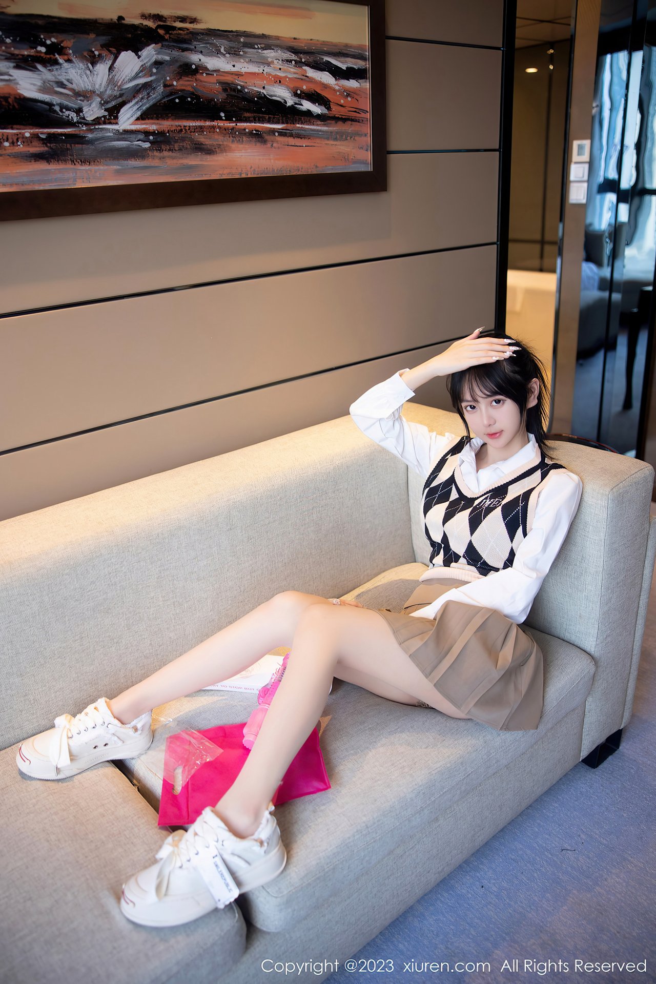[XiuRen秀人网] 2023.02.27 No.6329 短裙美腿 谢小蒽