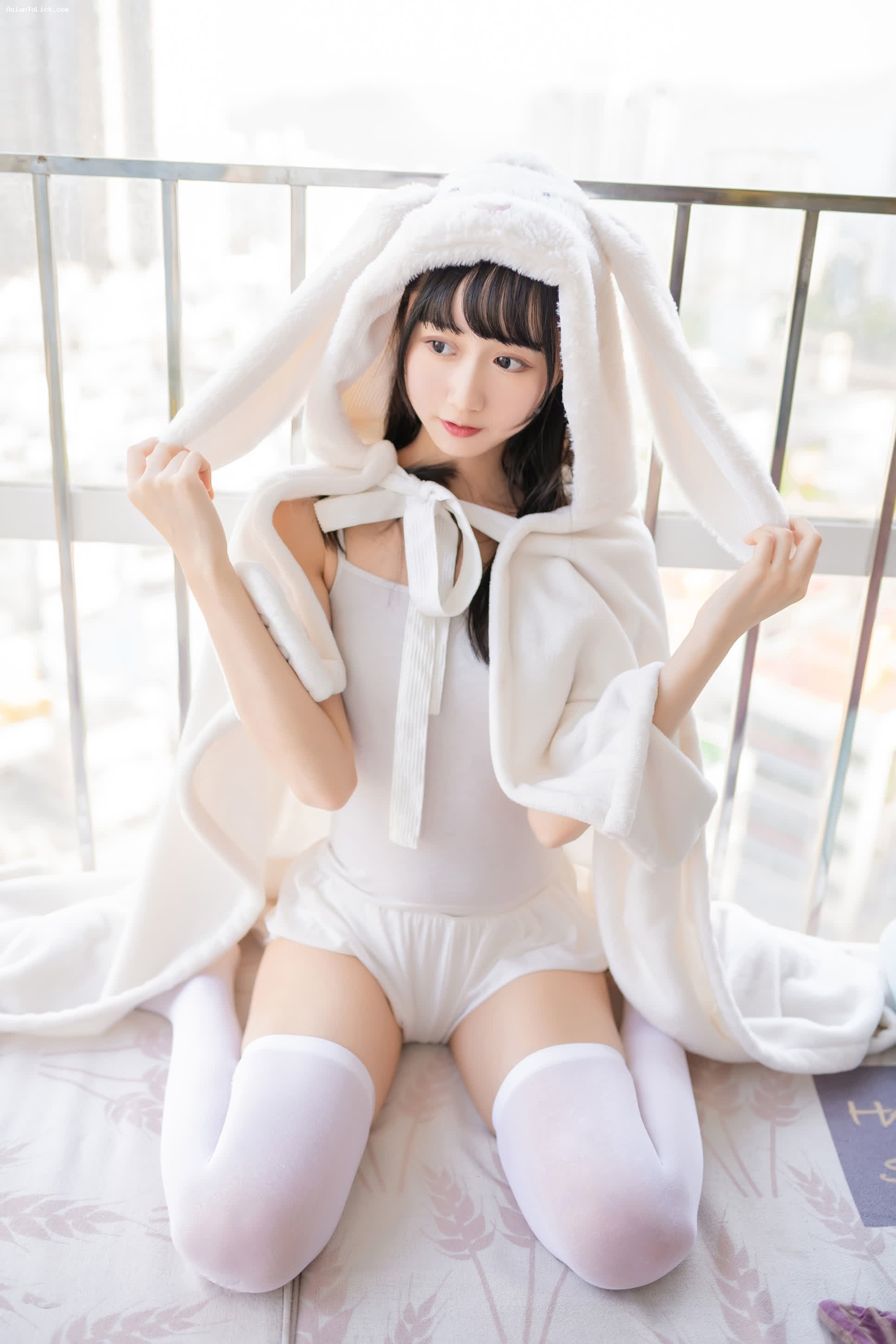 Xo854_ Mumian Mian OwO NO.028 Bathtowel Rabbit