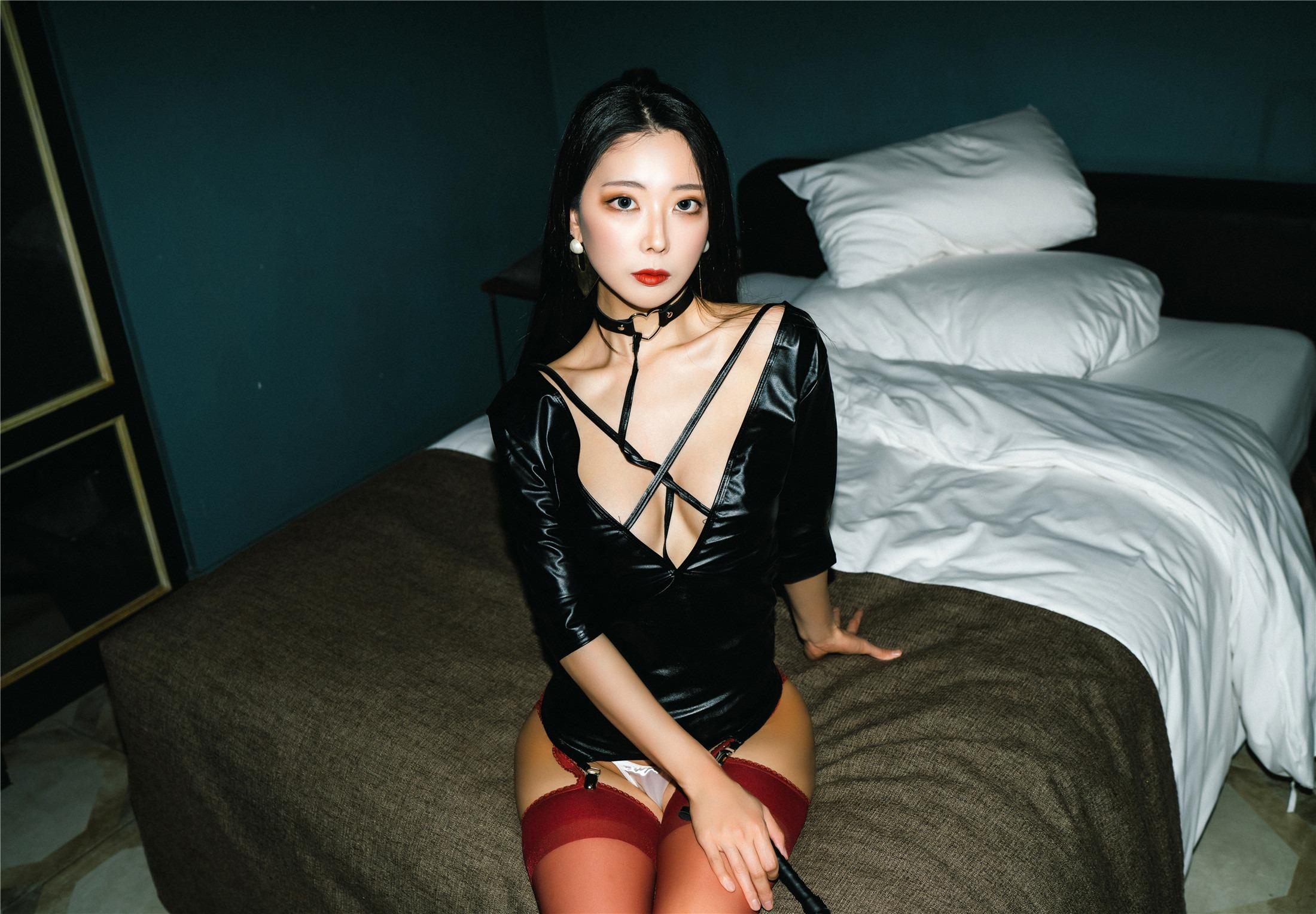 มูน ไนท์ สแนป] เซ็กซี่ดั้งเดิม_โมนา 76P