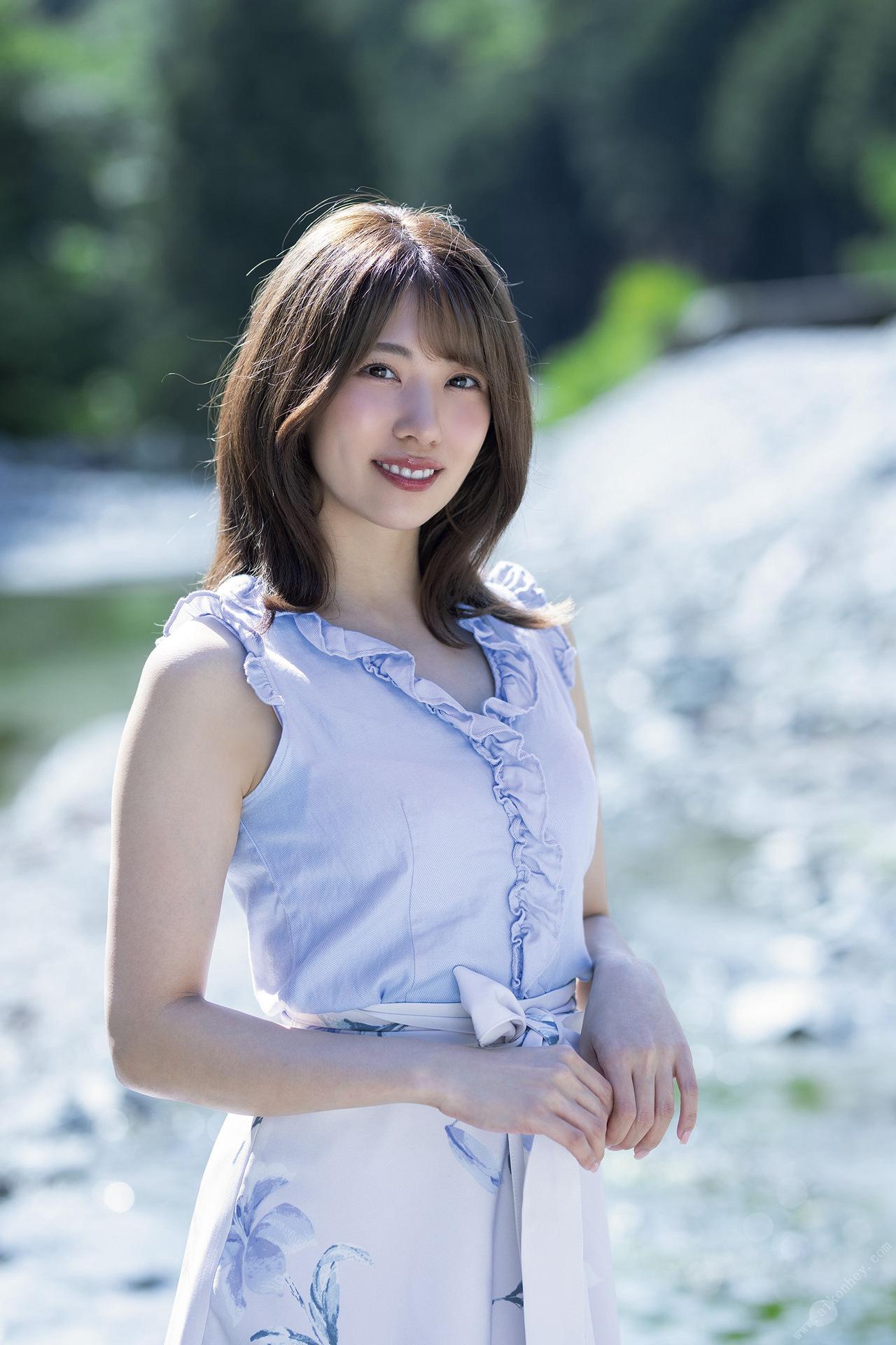 山岸逢花ヘアヌード写真集「百花」89P
