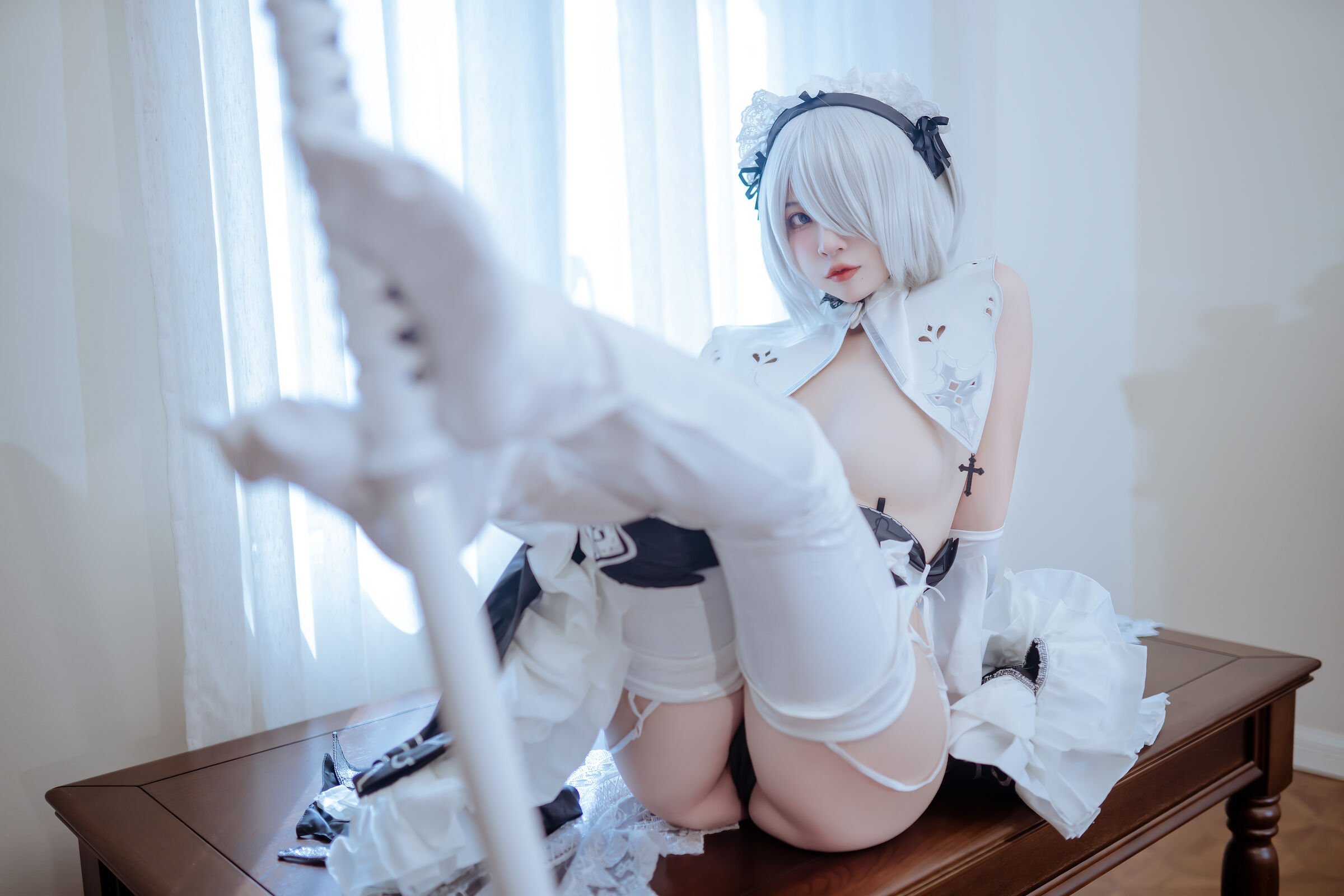 Nhị Tả Nisa - 2B Nữ Hầu