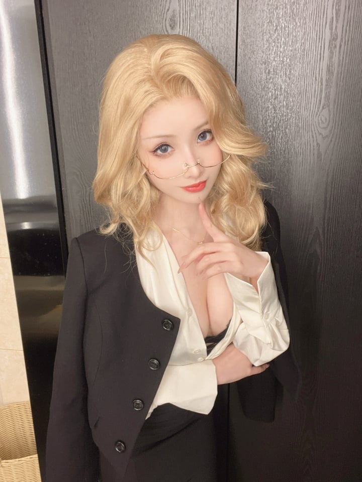 rioko凉凉子 NO.106 女总裁