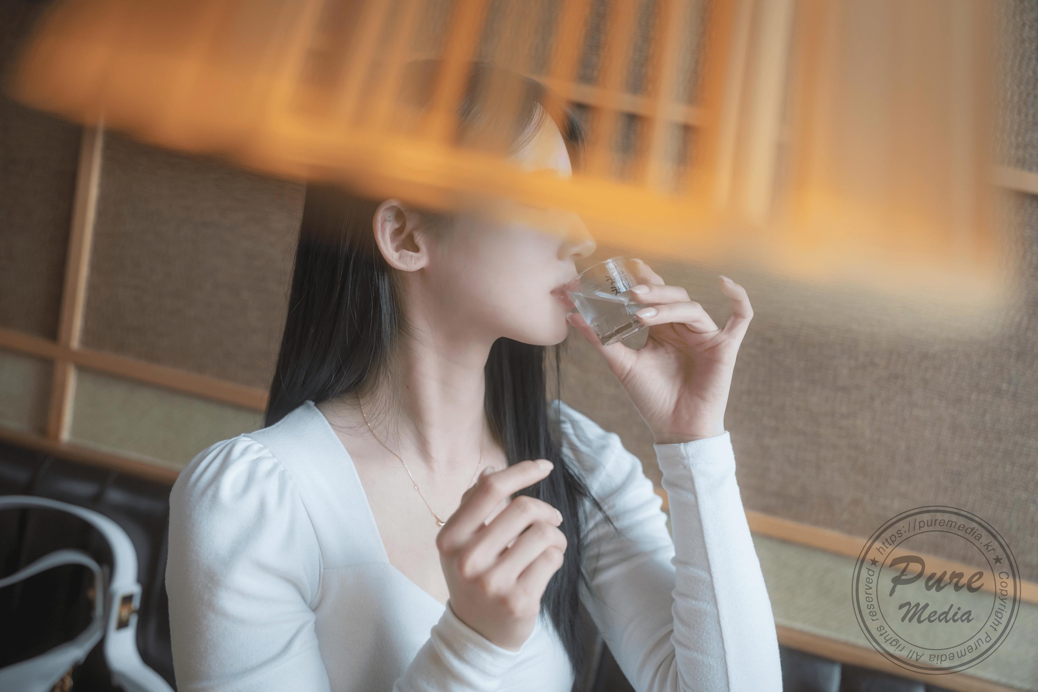 [Pure Media] Vol.244 Yeha (benchmark)-Kidnapped Basement Office Girl 101p