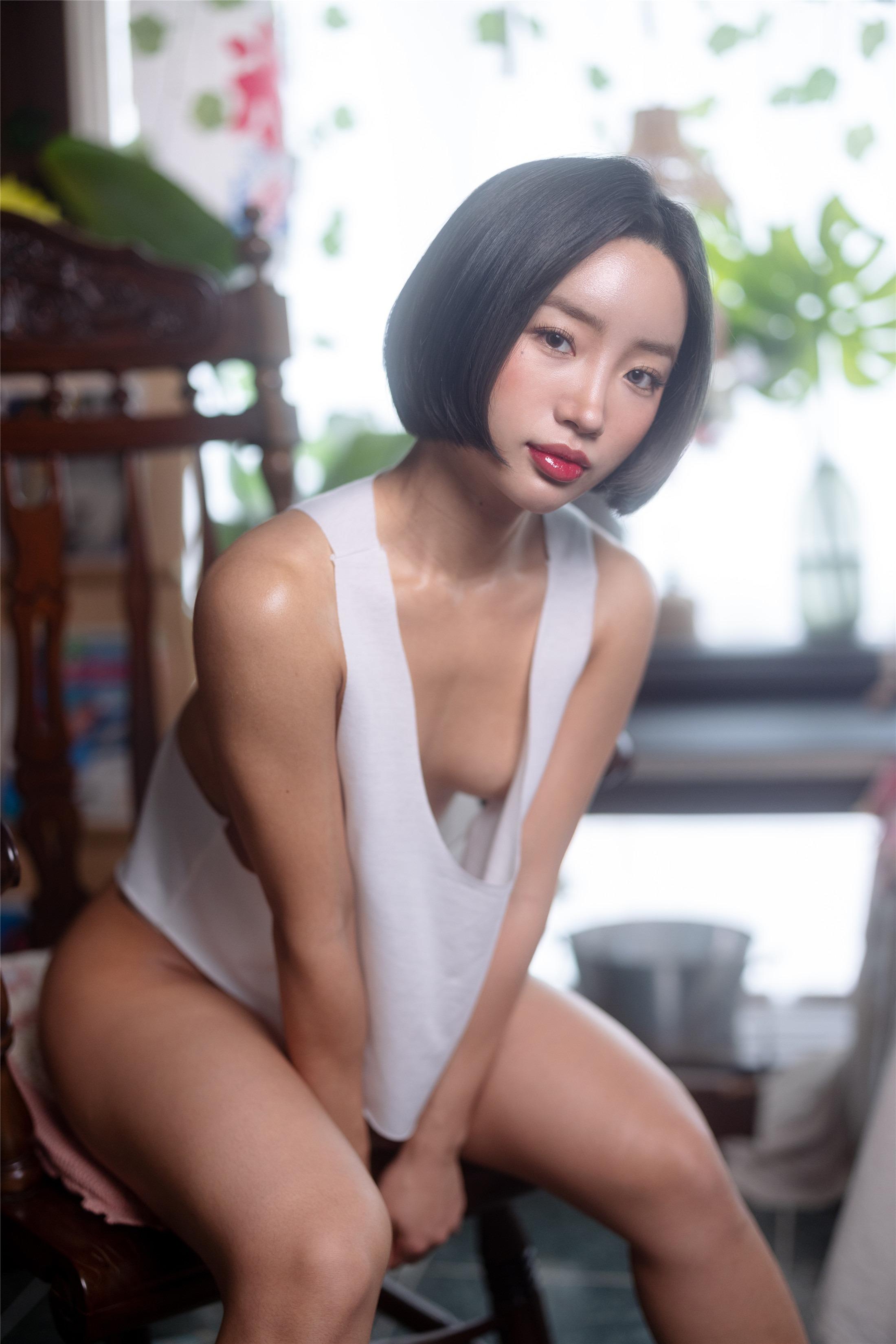 [SWEETBOX] Booty Queen-Vol.01 112p