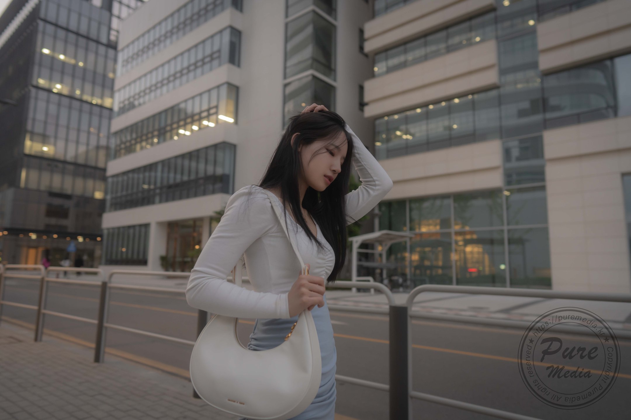 [Pure Media - Yeha (예하)] Vol.244 Kidnapped Basement Office Girl