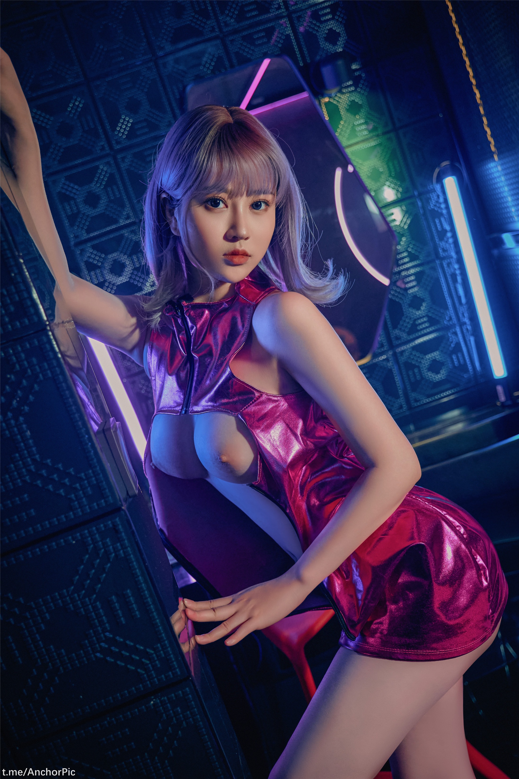เนียนเนียน - สาวไซเบอร์ 44P