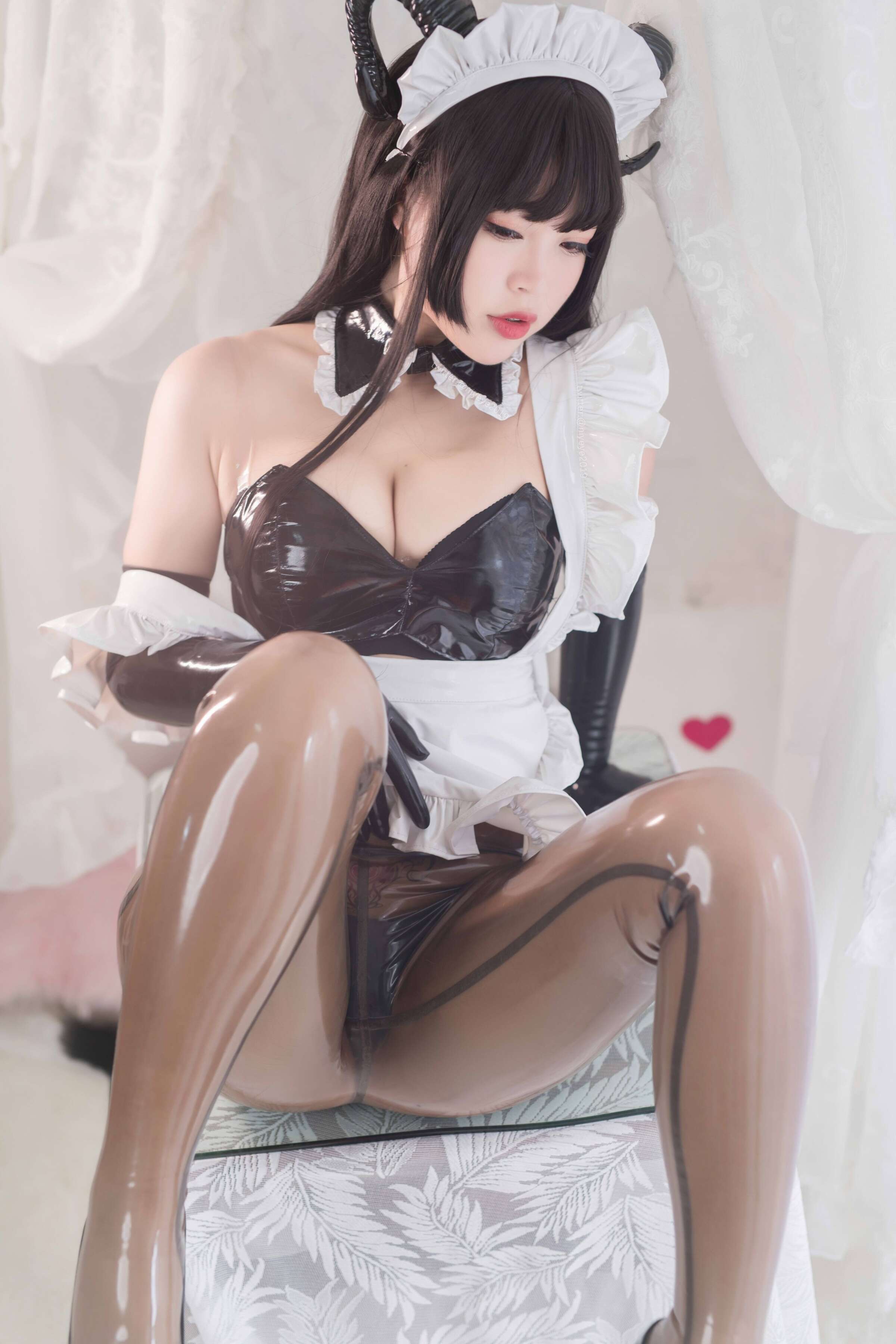 （白烨） - ラテックスサキュバスお姉さん