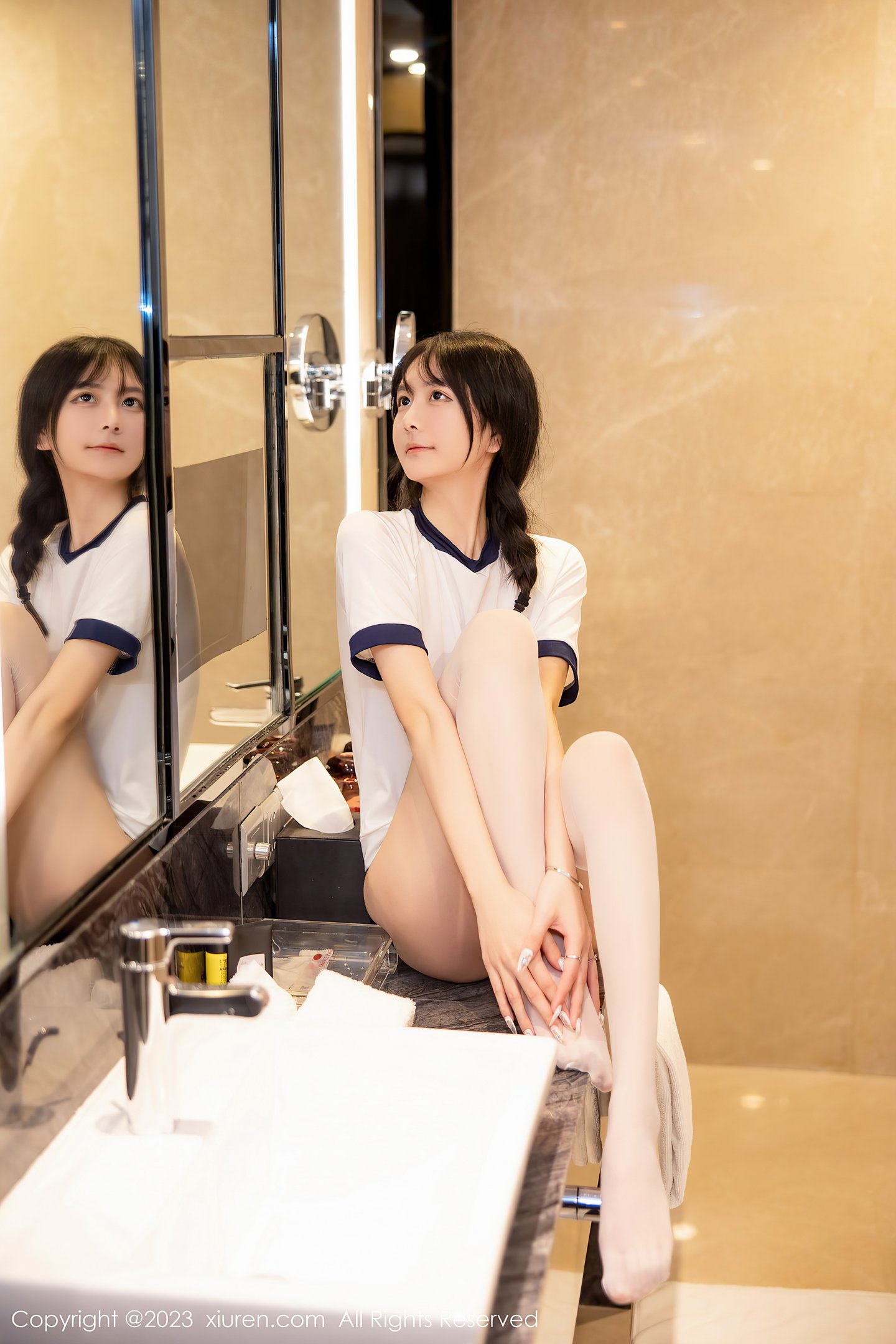 XiuRen秀人網] 2023.03.21 No.6447 謝小蒽 學校女孩