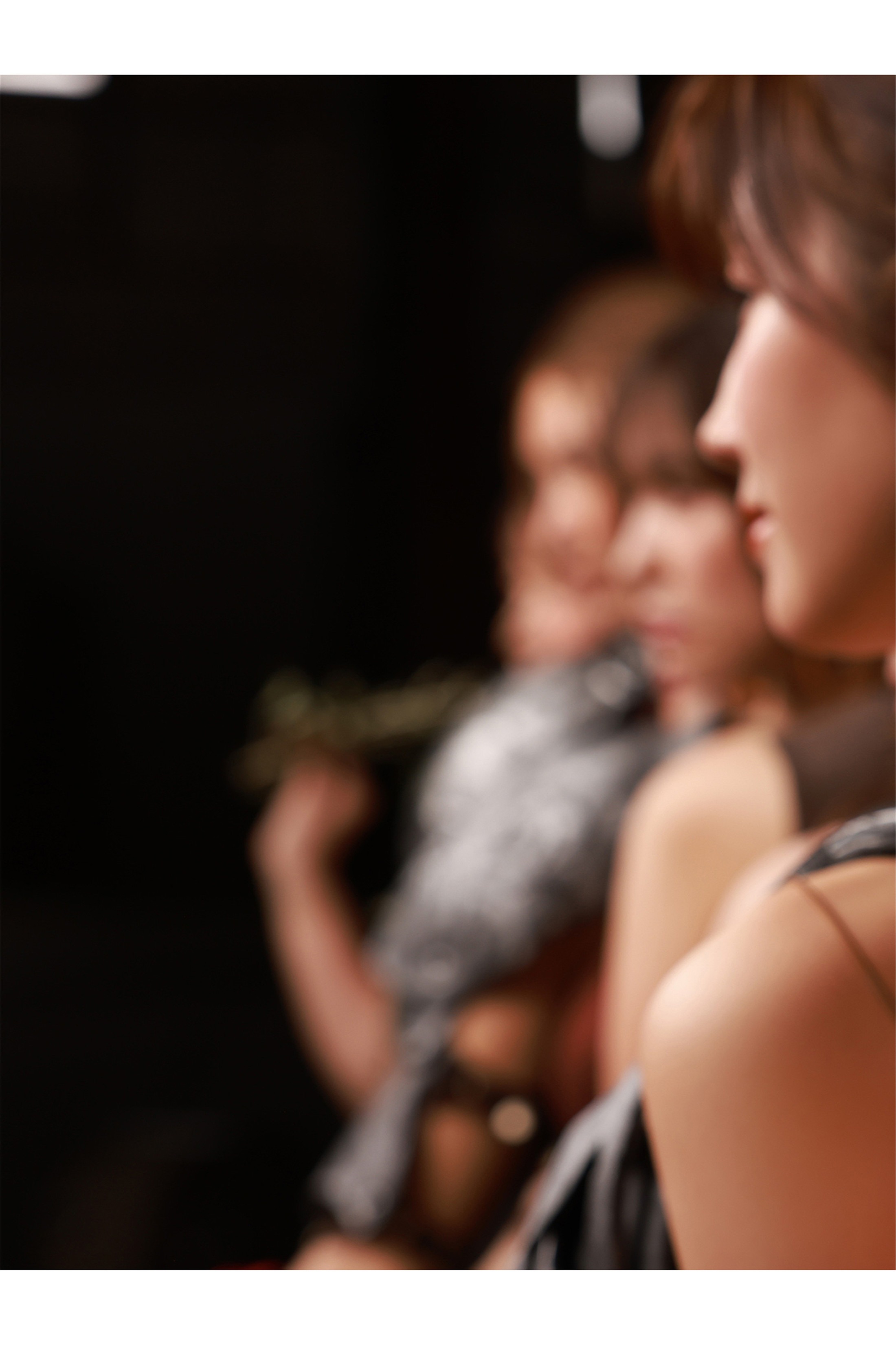 8woman Last Dance 裸女神∞景 写真集 108P