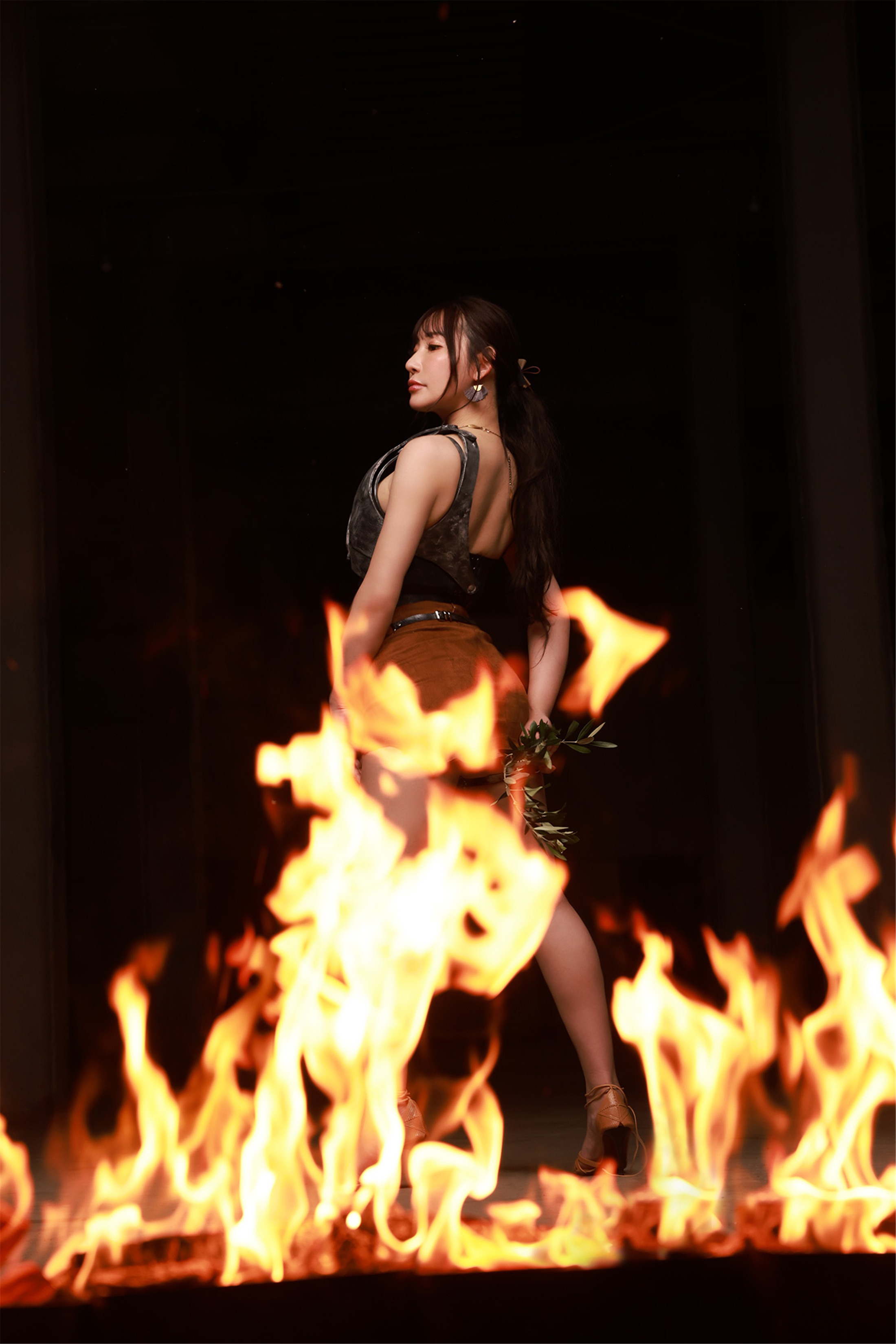 8woman Last Dance 裸女神∞景 写真集 108P