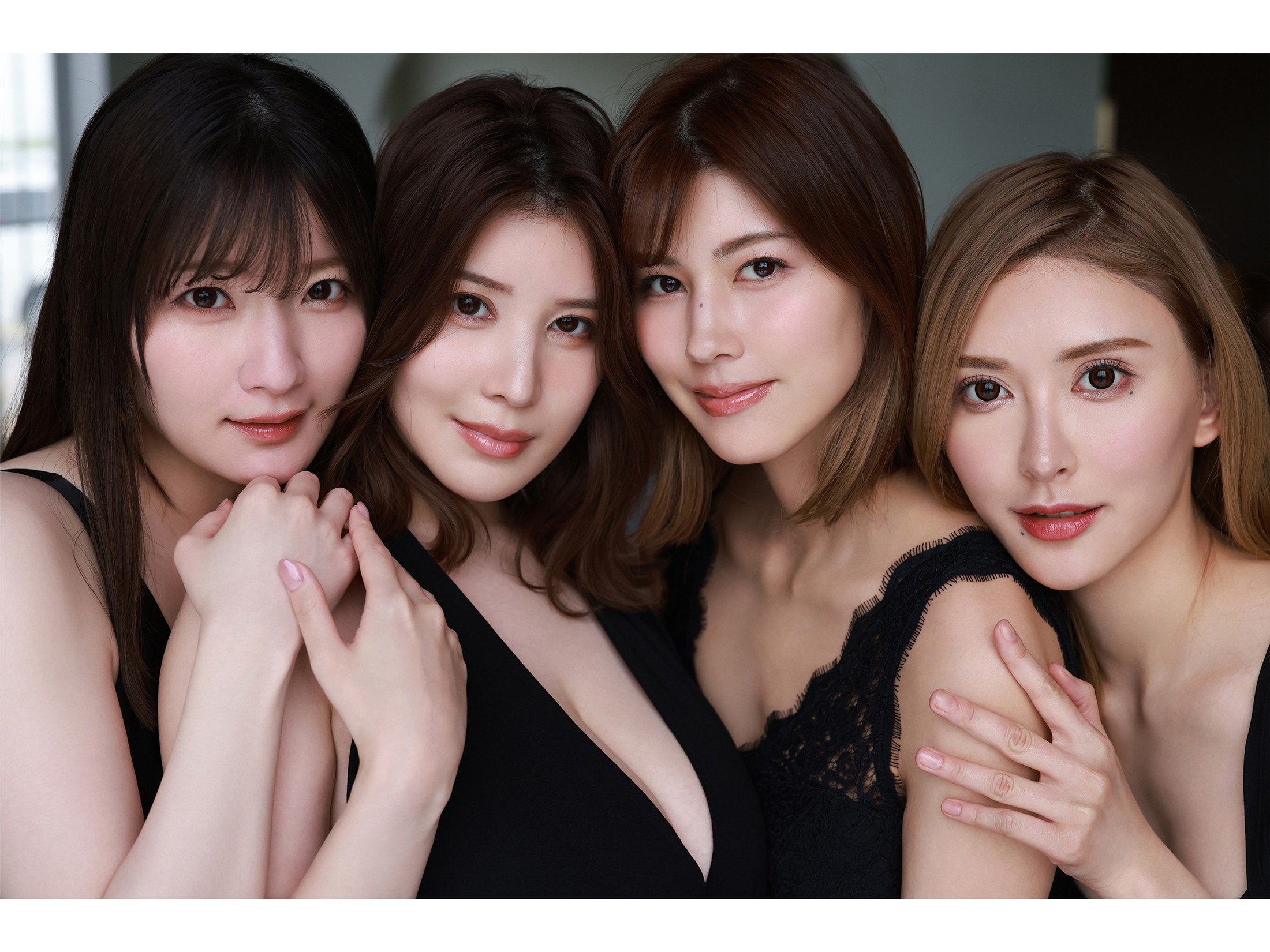8woman ラストダンス 裸女神∞景 写真集 108P