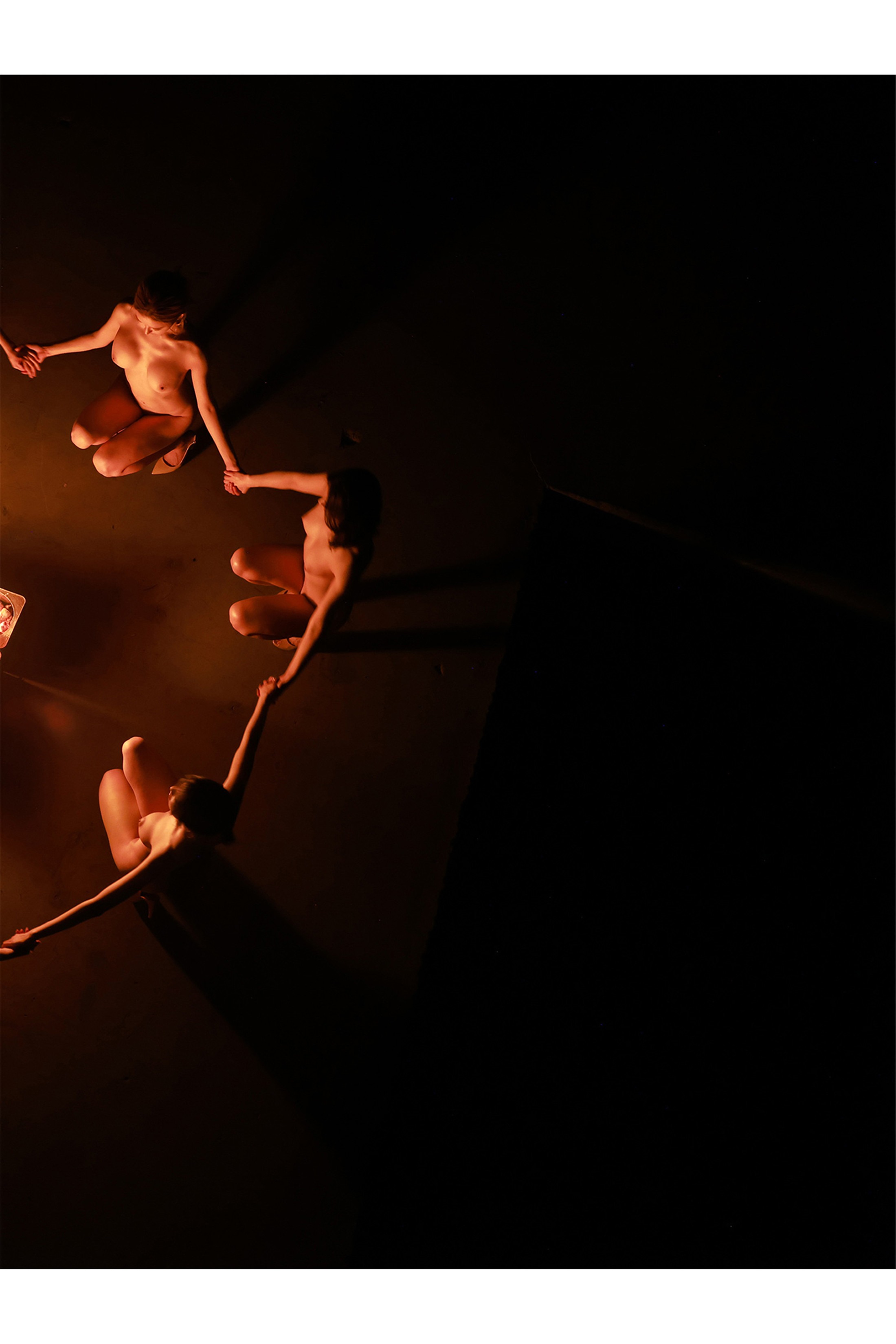 8woman Last Dance 裸女神∞景 写真集 108P