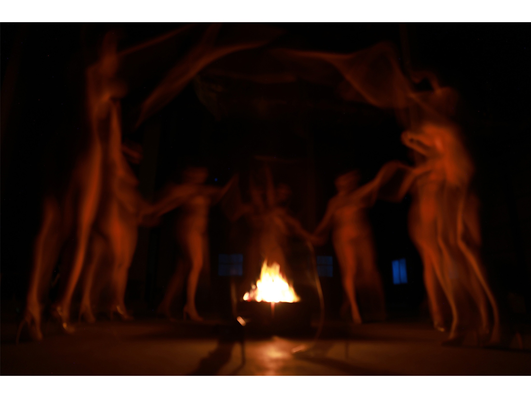 8woman Last Dance 裸女神∞景 写真集 108P