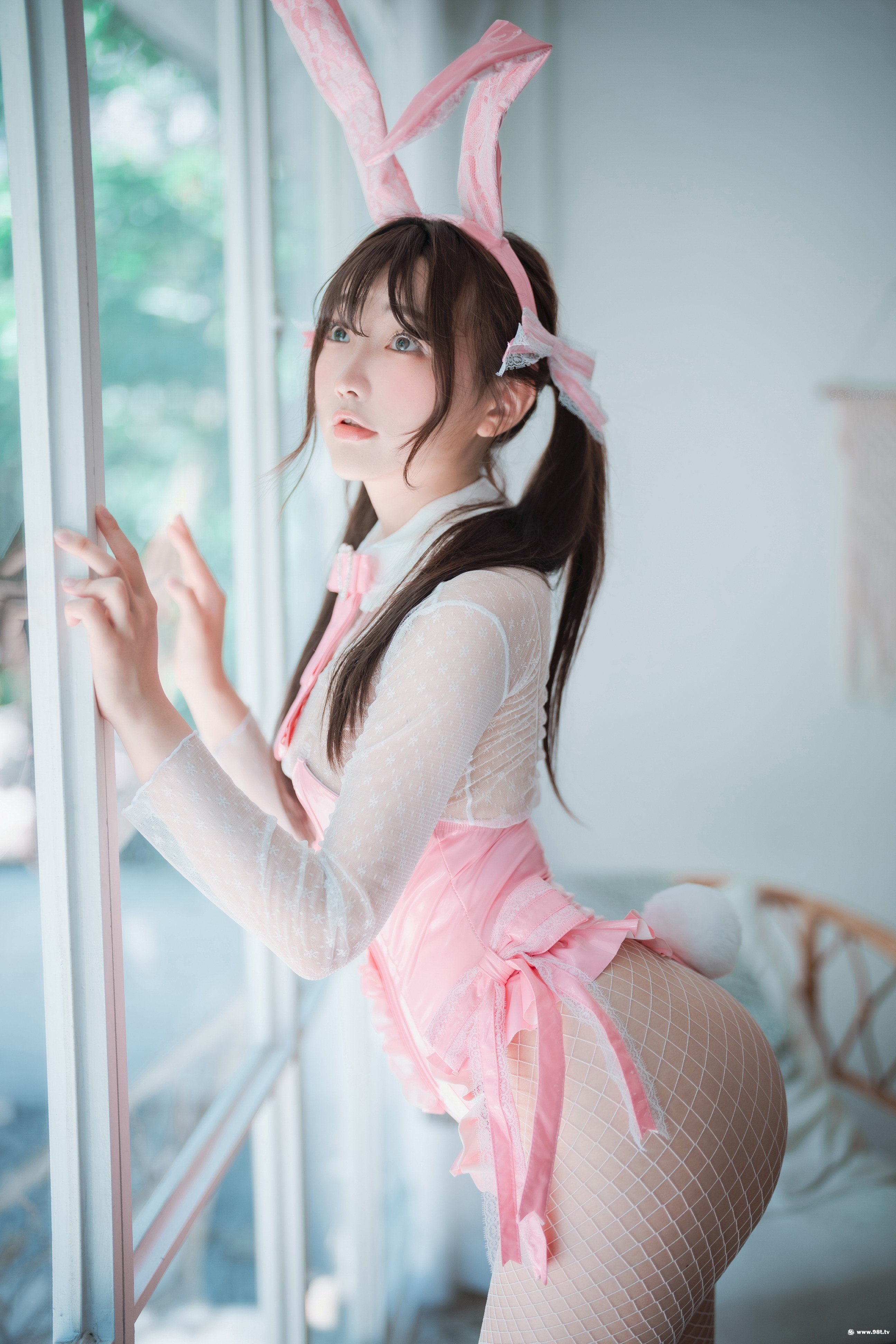 紐邦 NO.004 [DJAWA] 粉紅兔子之年 (+S.Ver) [72P