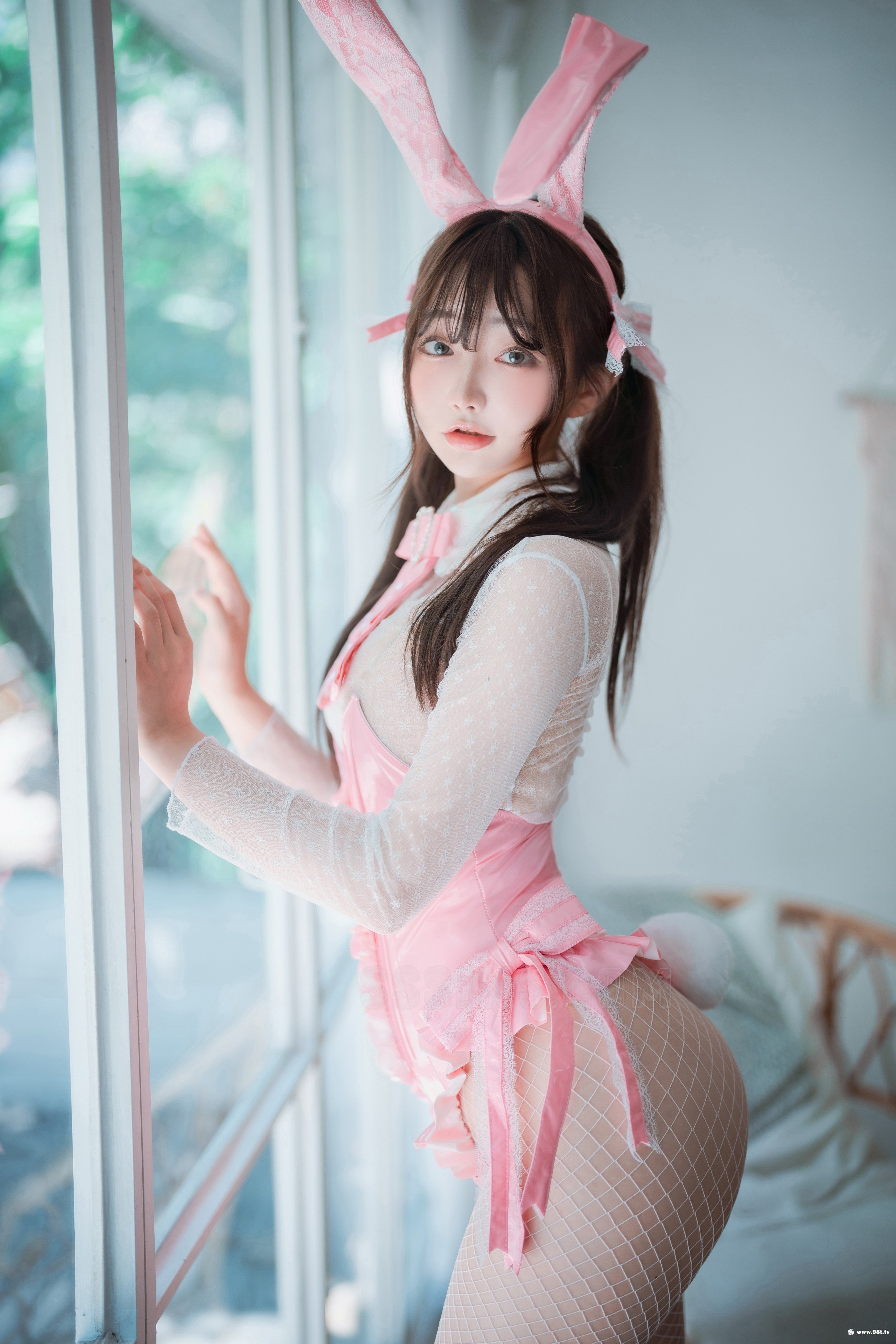 紐邦 NO.004 [DJAWA] 粉紅兔子之年 (+S.Ver) [72P