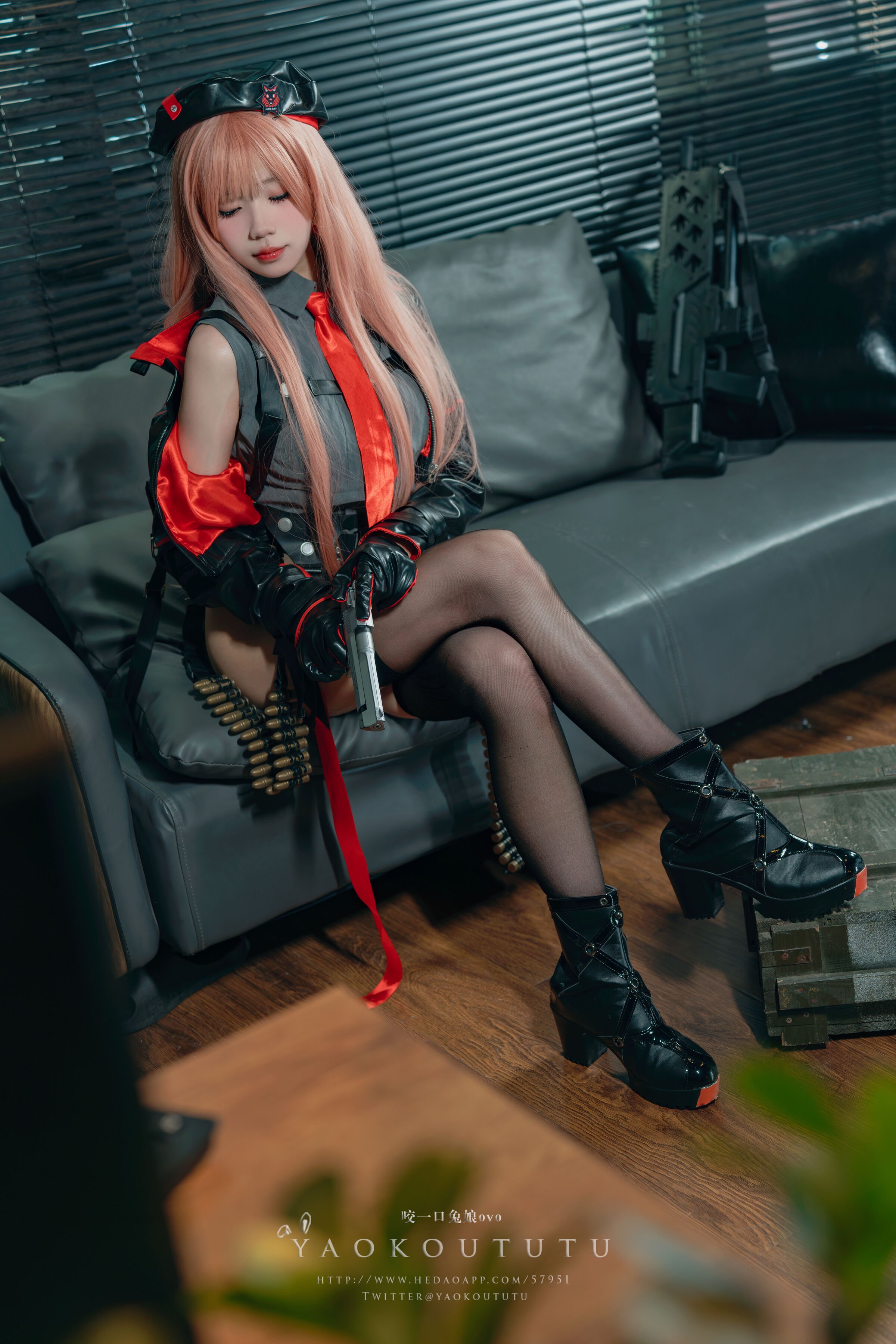 Take a Bite of the Bunny Girl - RAPI NIKKE 『Rapi Consultation Time』