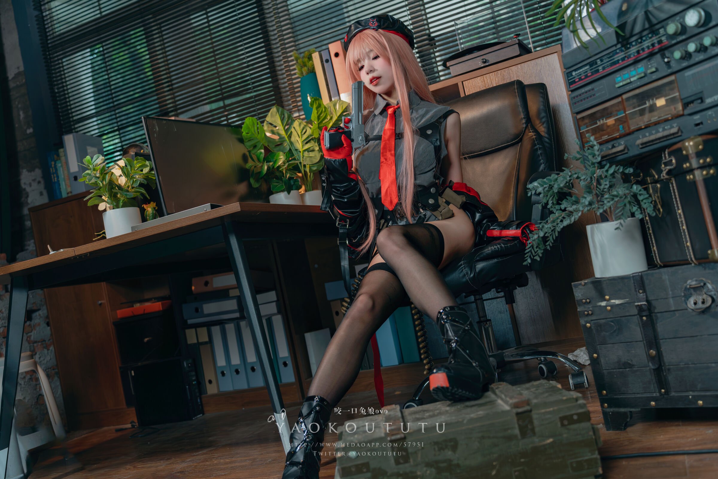 Take a Bite of the Bunny Girl - RAPI NIKKE 『Rapi Consultation Time』