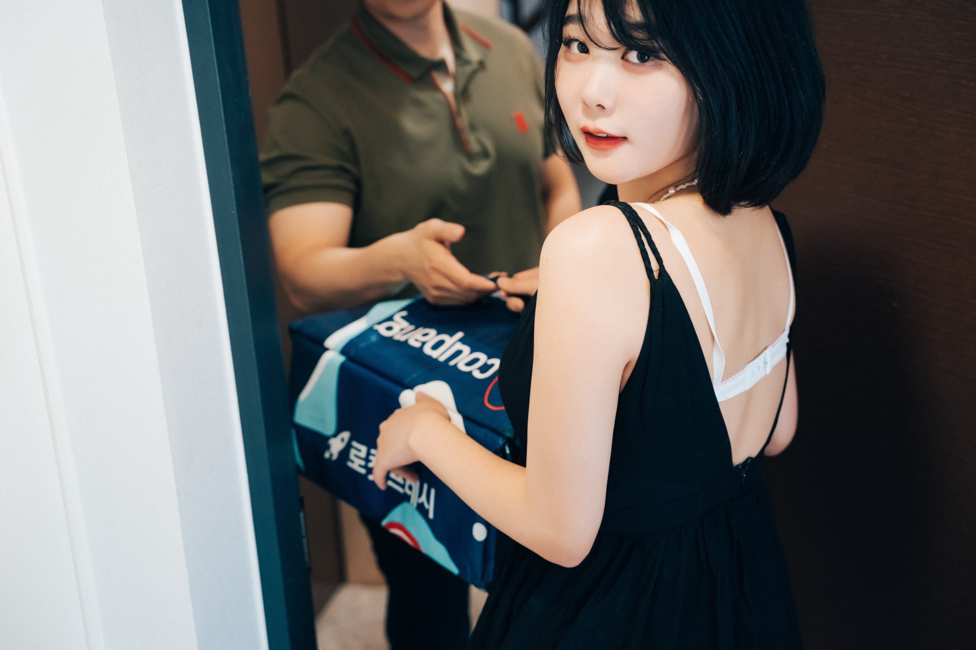 루지] 지아 - 배달원과