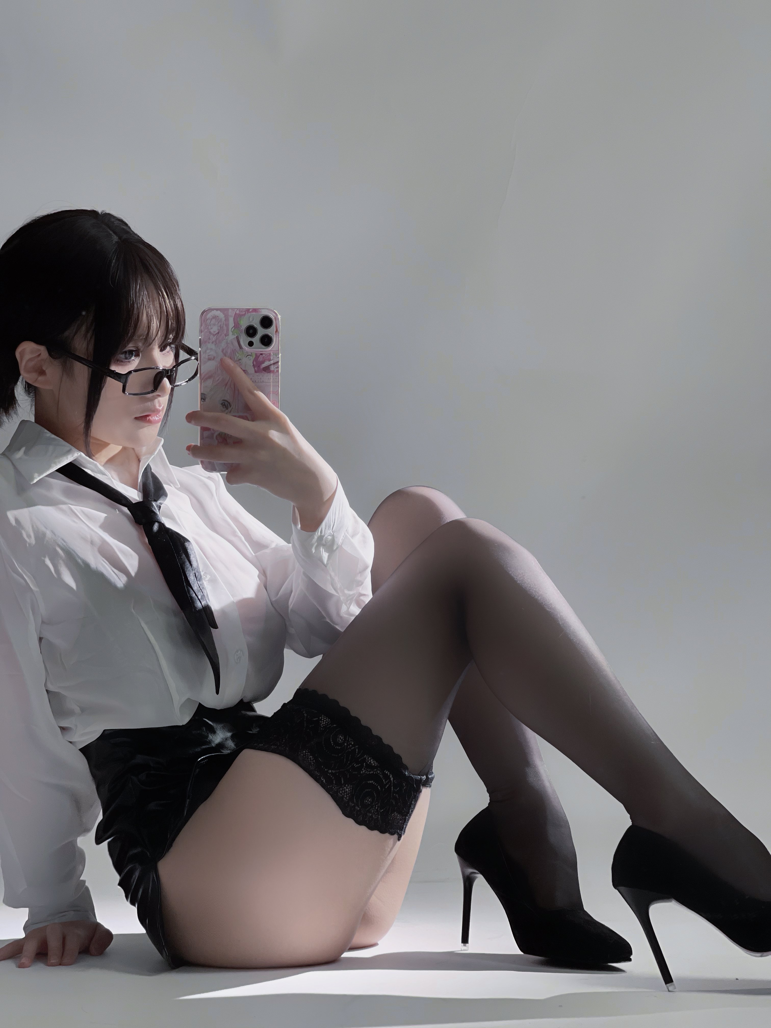 幼爱youmeko - 黑丝眼镜OL