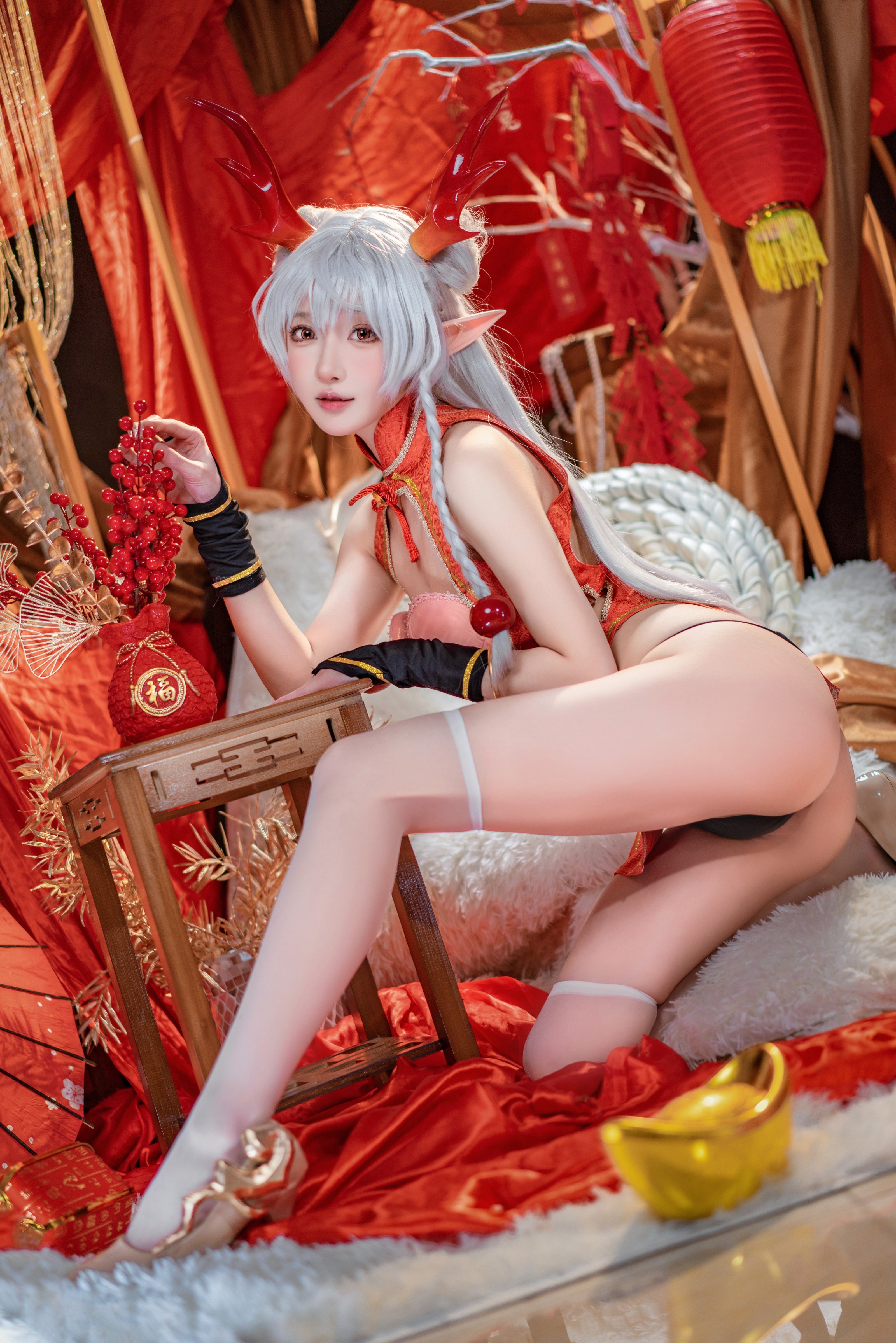アパオもバニーガール] 新春の賀図 龍妹